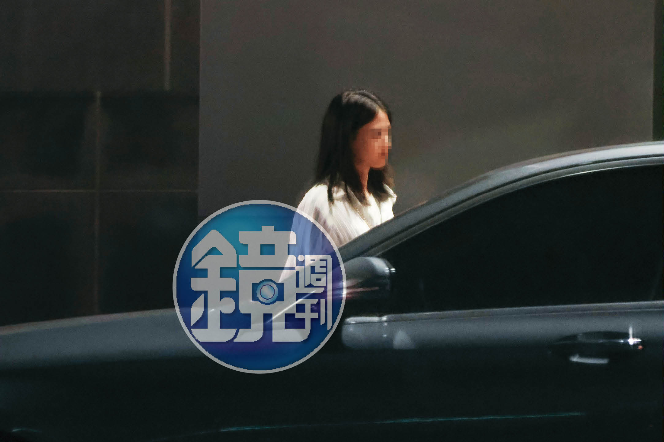 6月21日21：29，除了與護理師的互動，江坤俊還是很顧家，比如會去當好爸爸接送女兒。