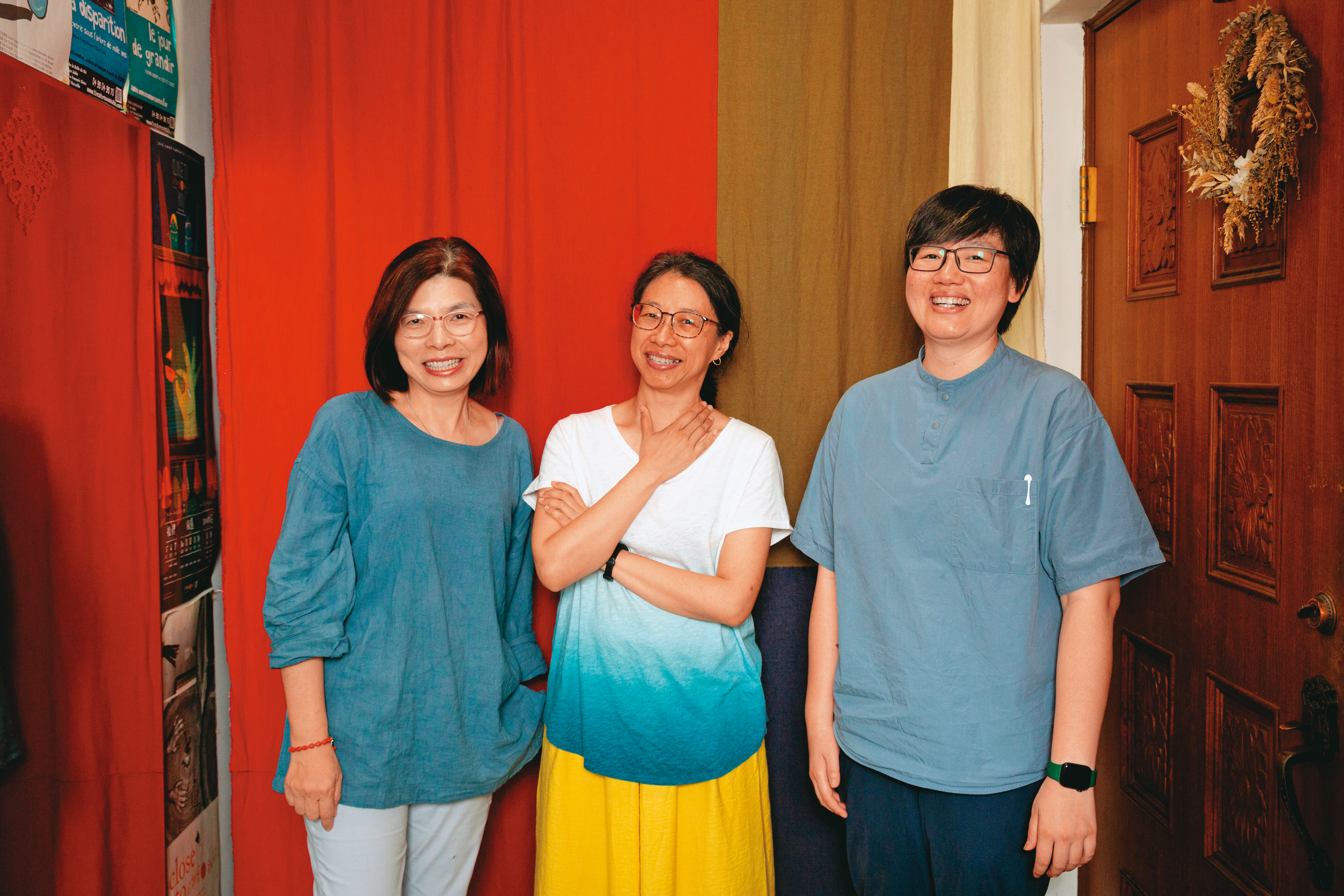 劇作家施如芳（左起）攜手飛人集社劇團導演石佩玉、製作人莊菀萍打造舞台劇。