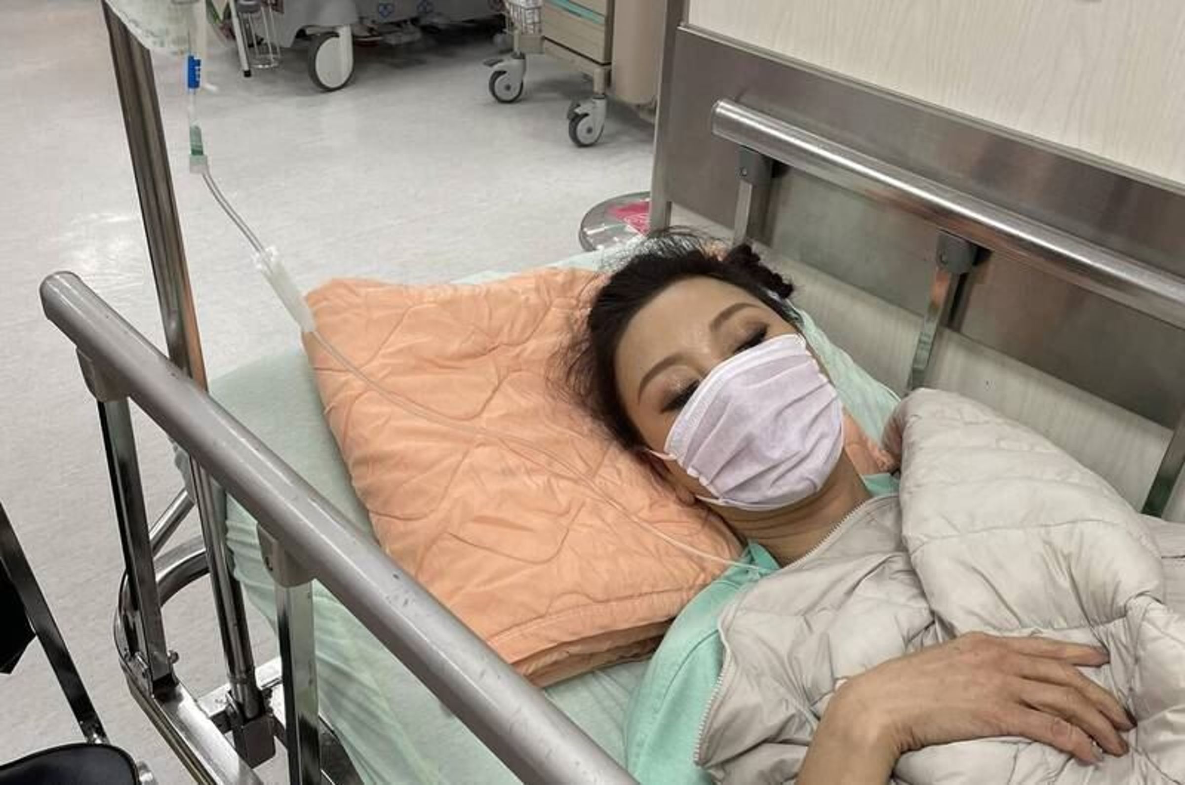 楊繡惠今清晨突然緊急送醫掛急診,臨時取消《女人我最大》錄影。(翻攝自楊繡惠臉書)