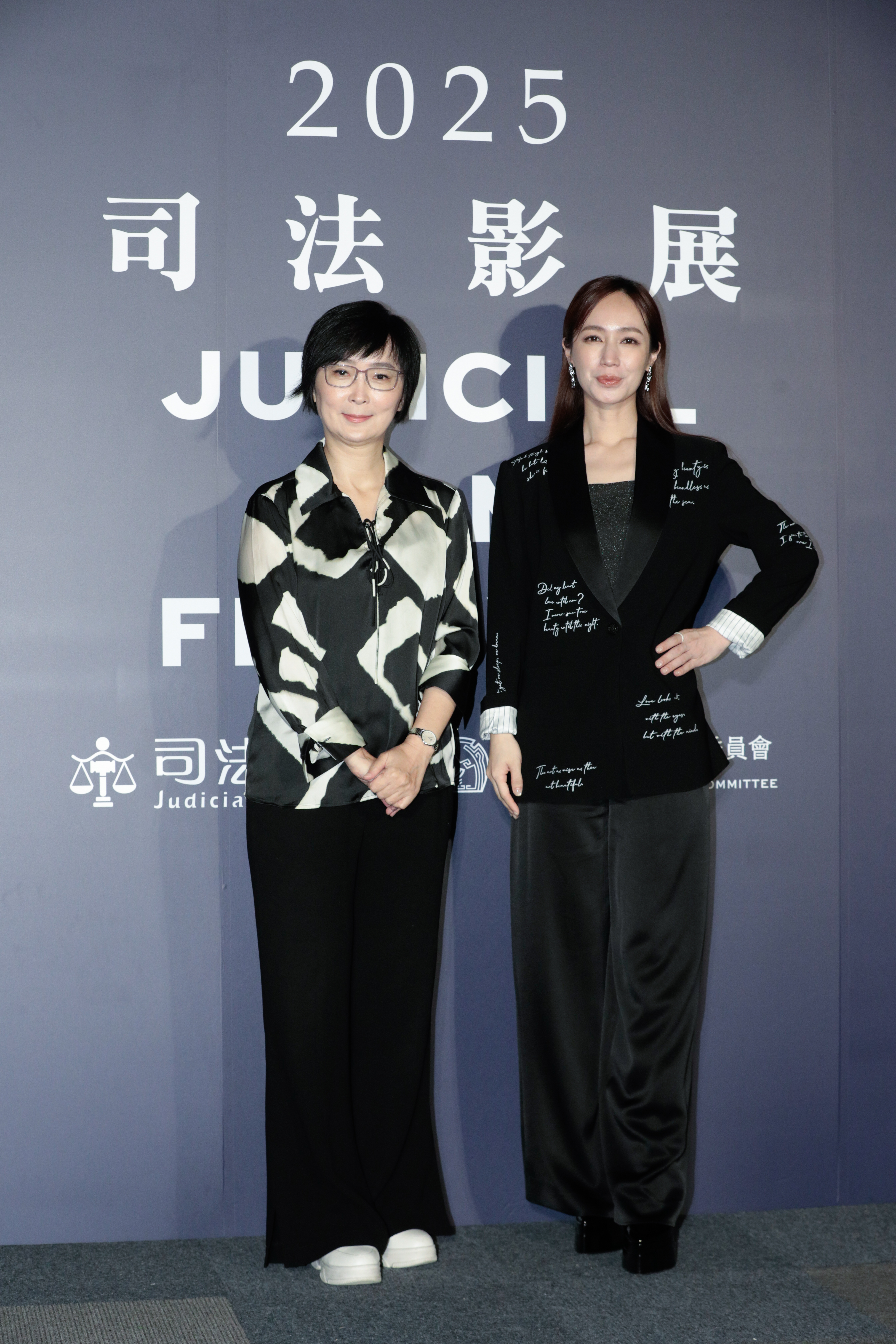 《丟包阿公到我家》監製董成瑜、主演黃瀞怡（小薰）出席2025「金馬X司法影展」開幕記者會，電影預計明年3月上映。