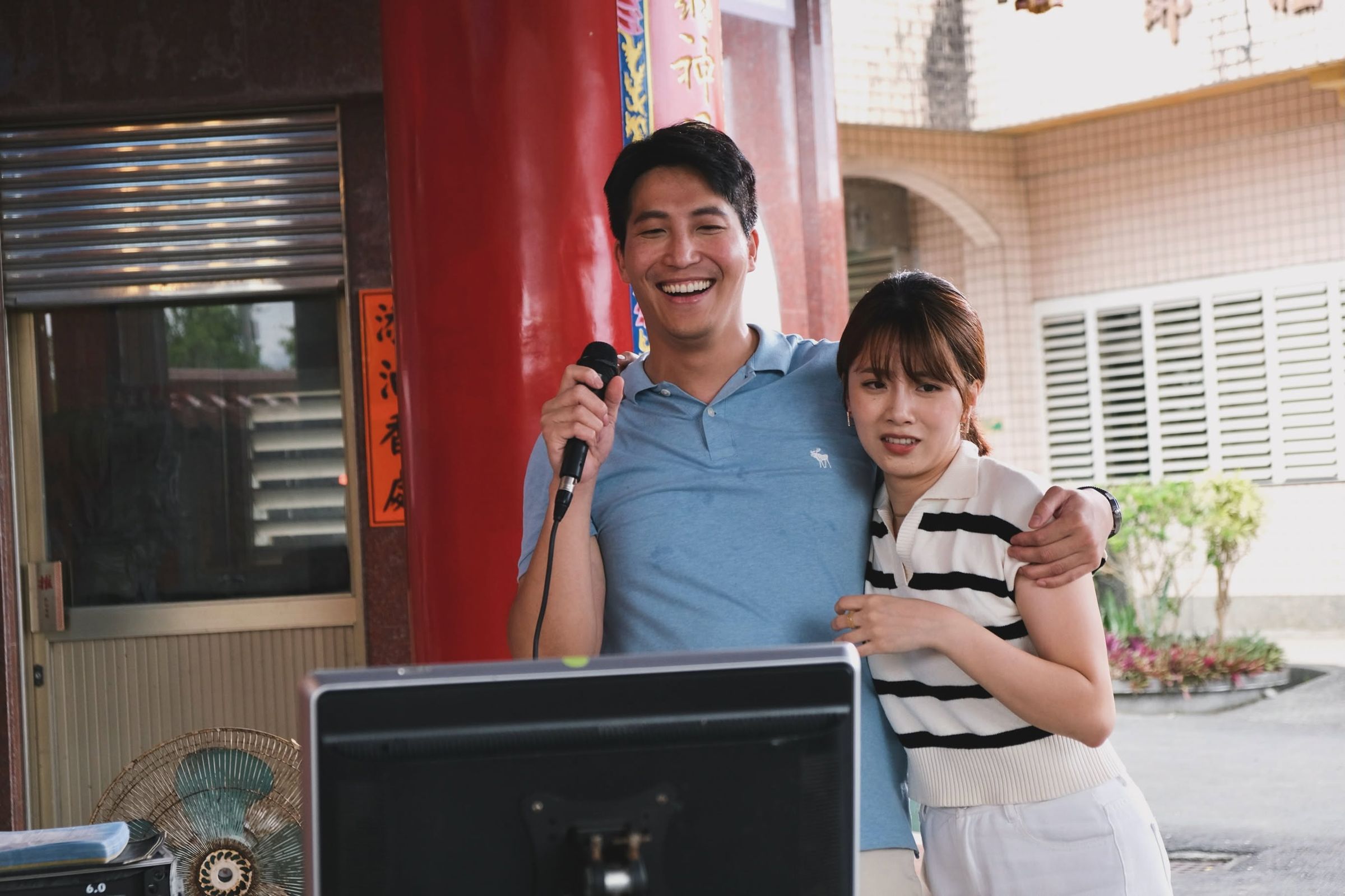 吳翔震獲導演黃綺琳邀請在其新片《潛台詞》飾演「表哥」一角,甚至還在片中親自獻唱創作曲〈好人〉。(鬆鬆影視FB)