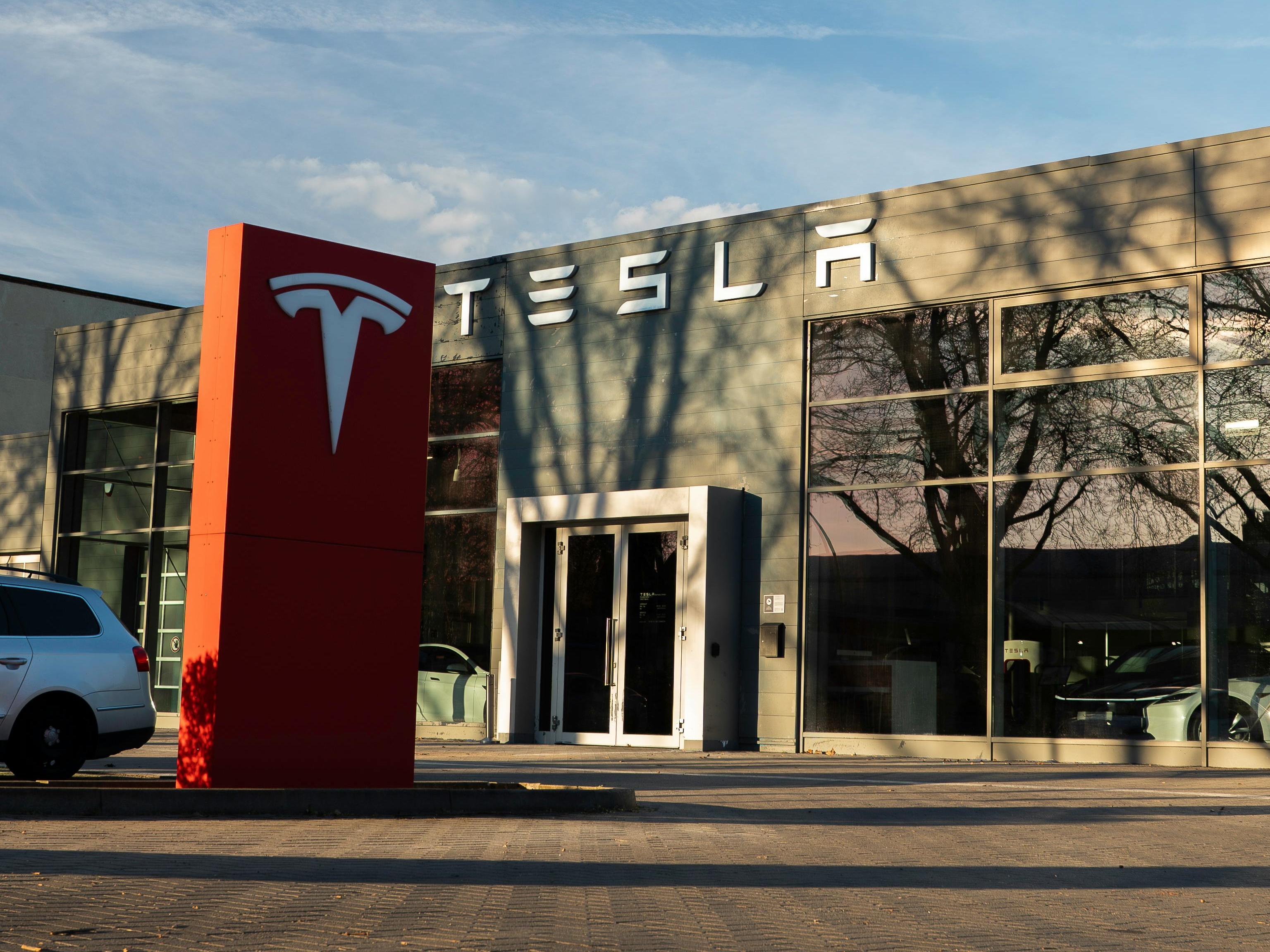 南韓電池製造商LG新能源傳出與特斯拉簽署一項價值達43億美元的長期供貨合約。（pexels提供）