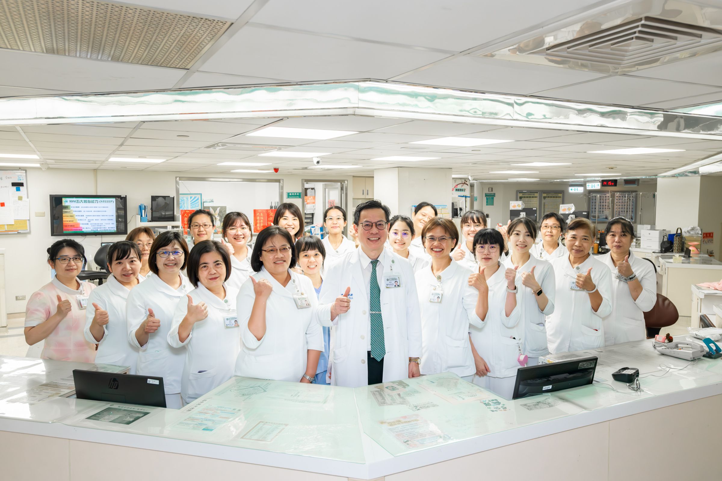 去年底基督教醫院體系護理人力達到創院以來新高,達4077人。(彰基提供)