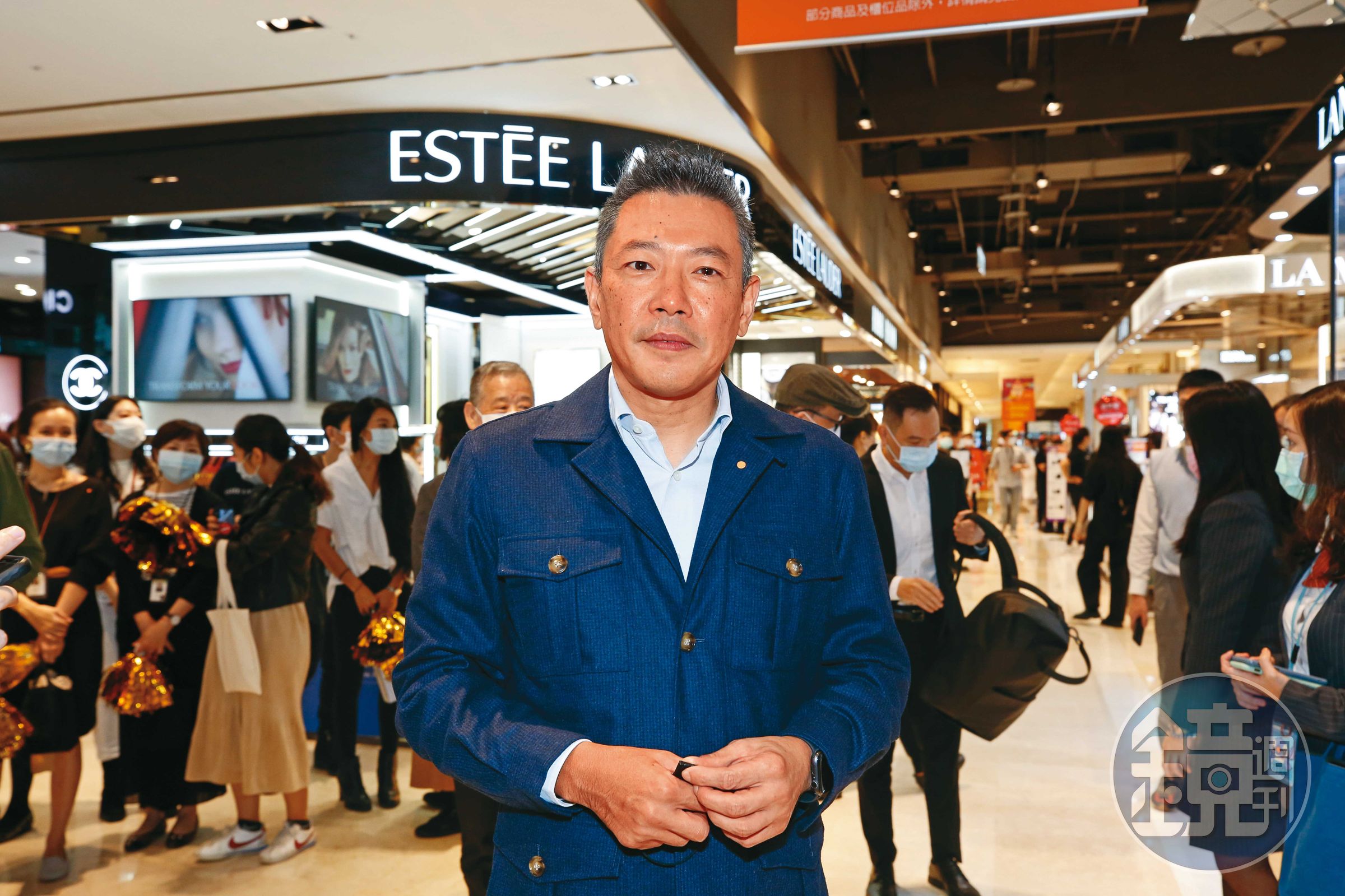 現任總經理吳昕陽家族經營新光三越多年，如今改選董座再爆叔侄對槓。