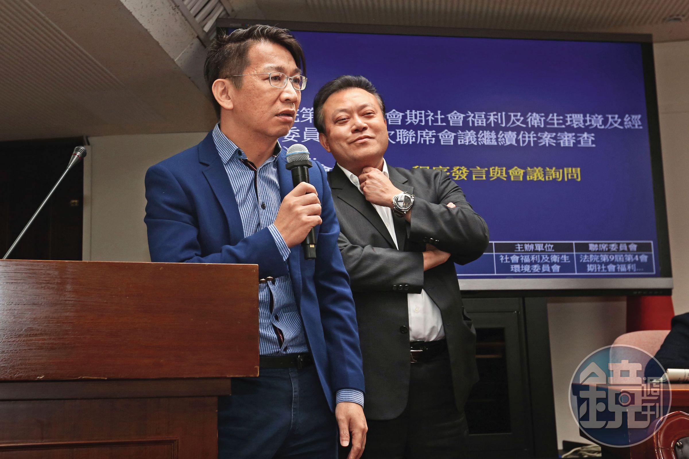 前民進黨立委蘇震清(右)被控收受李恆隆2,580萬元,一審遭判刑10年;時任時代力量立委徐永明(左)分文未得,也被判刑7年4月。
