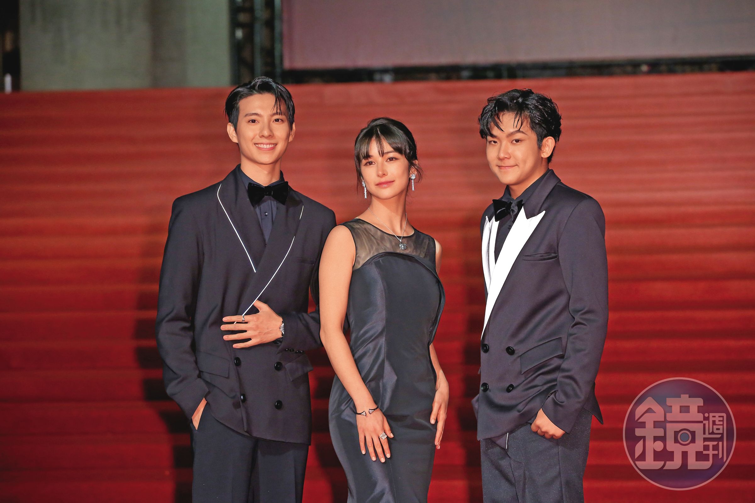 林毓家（右）能歌善舞，在戲劇上也有亮眼表現，曾與彭千祐（左）、夏朧（中）擔任過金馬獎遞獎大使。