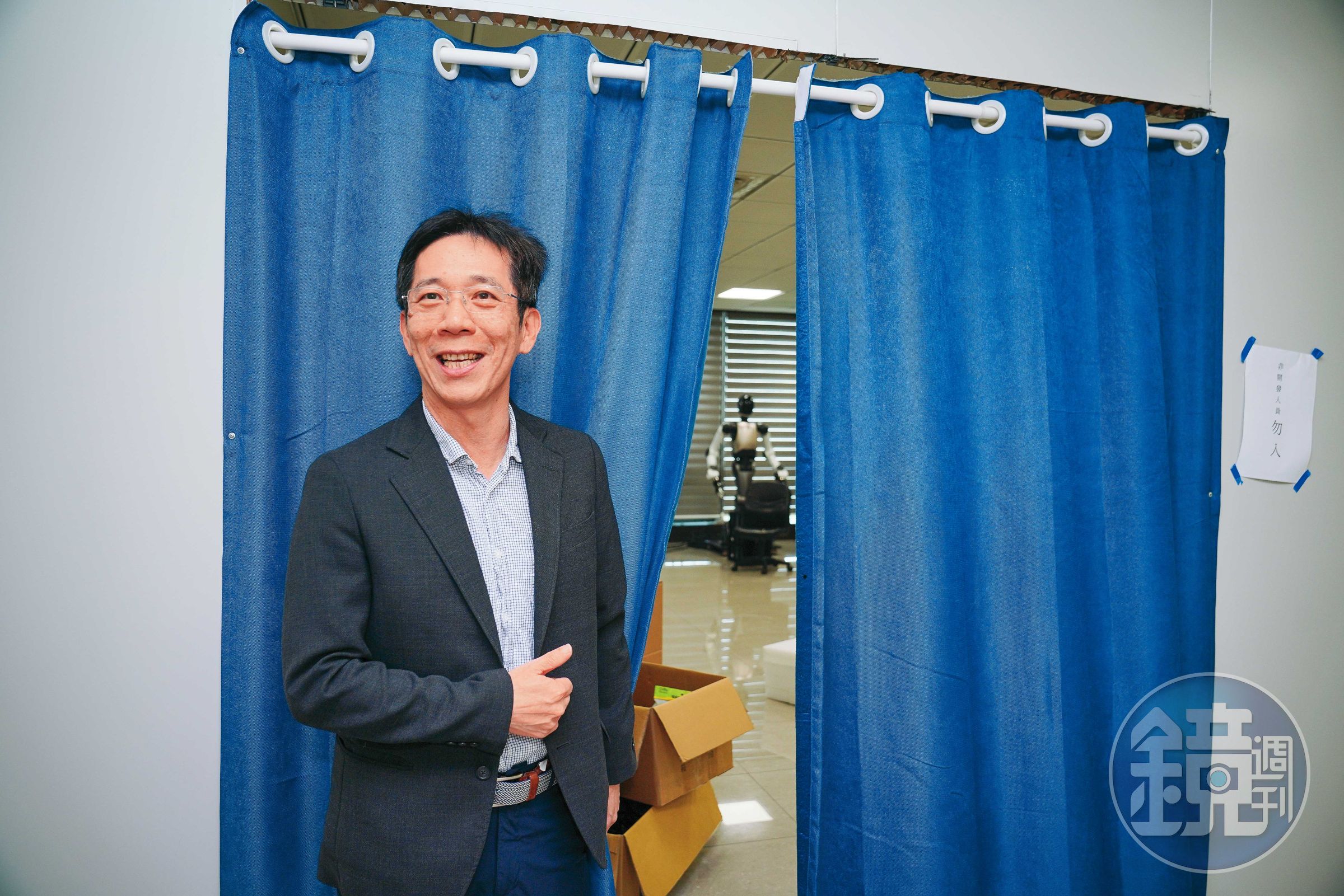 達明機器人營運長黃識忠接受本刊專訪,並介紹達明的祕密實驗室。