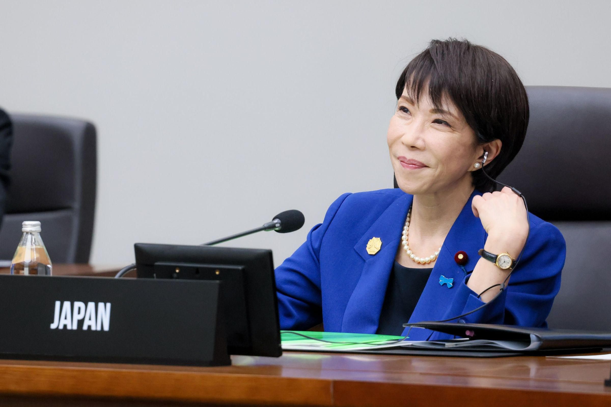 高市早苗上任後第二次的民調突破慶祝行情、不降反升。(翻攝自首相官邸臉書)
