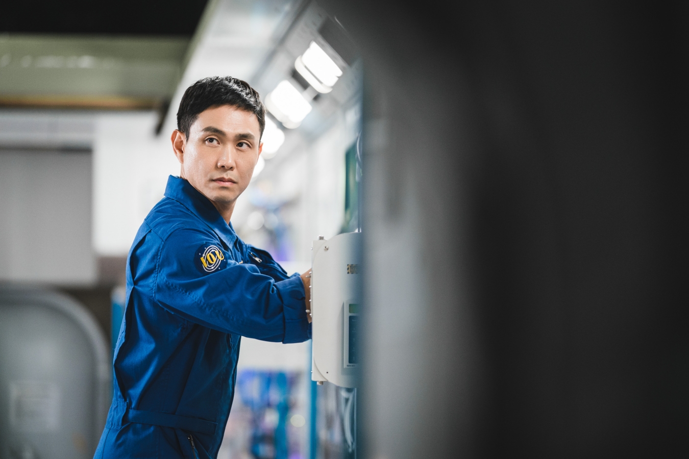 吳正世第一次跟李敏鎬合作,熟了以後覺得對方像鄰家男孩。(Netflix提供)