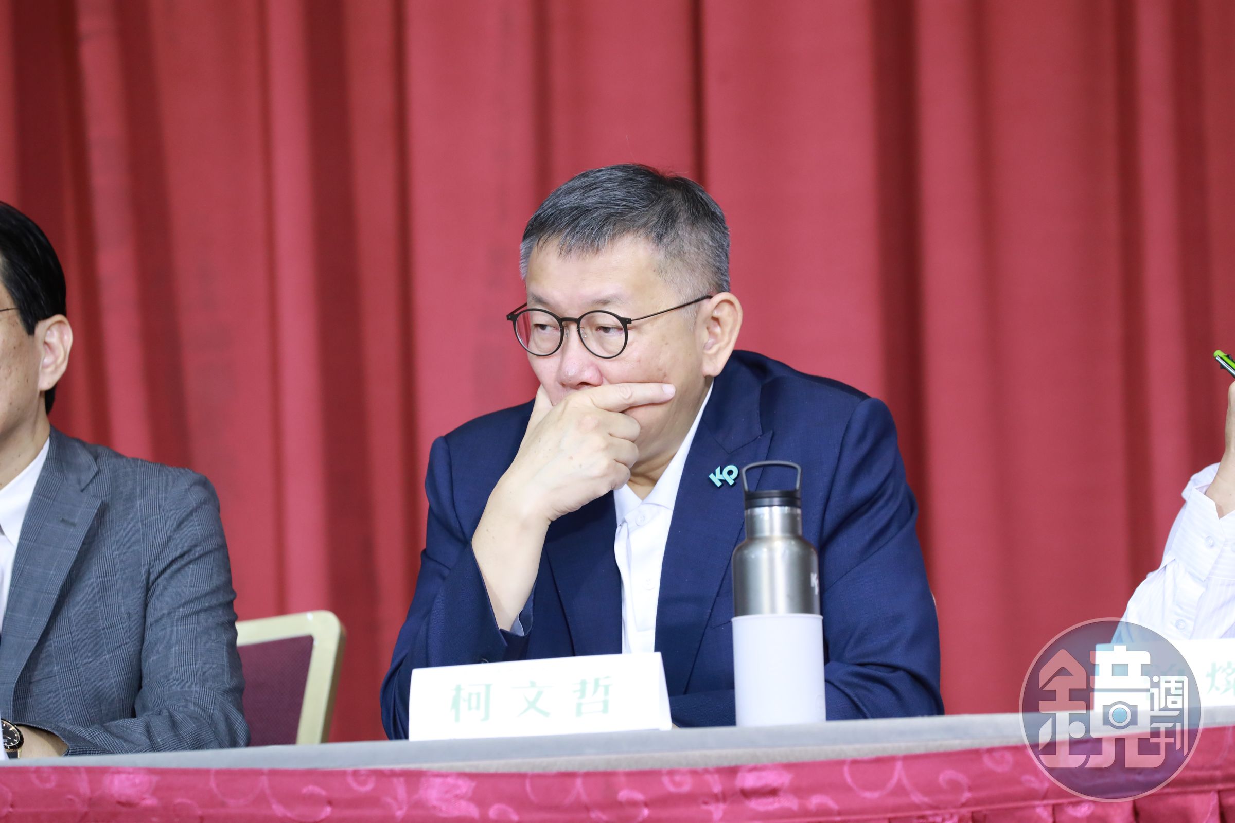 柯文哲原定今日出版的《漫畫柯文哲》延後上市。(本刊資料照)