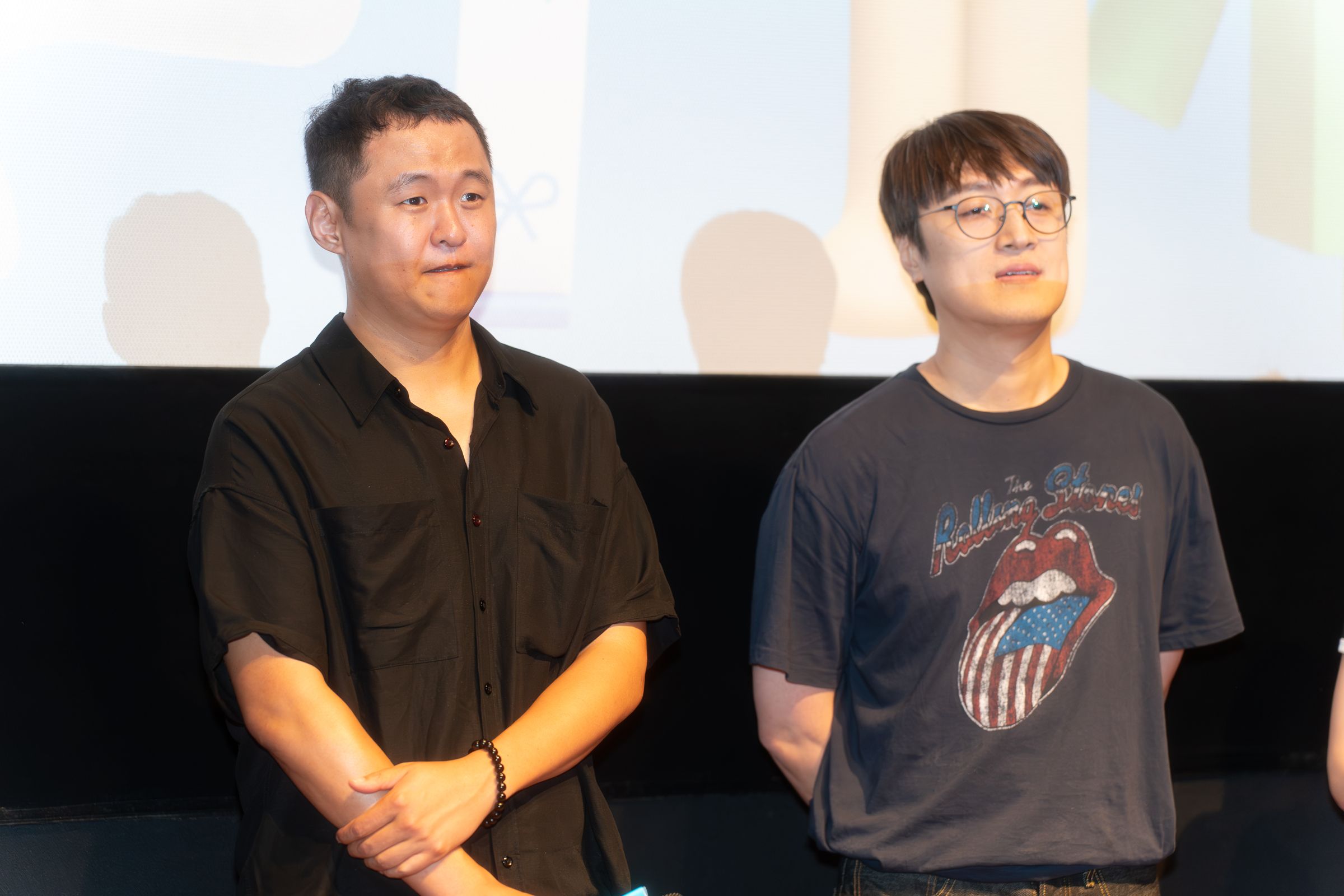 導演安秉旭（右）、高台旭受小公視口袋影展之邀來台，對於《海豹看看》在台的高人氣感到訝異。（小公視提供）