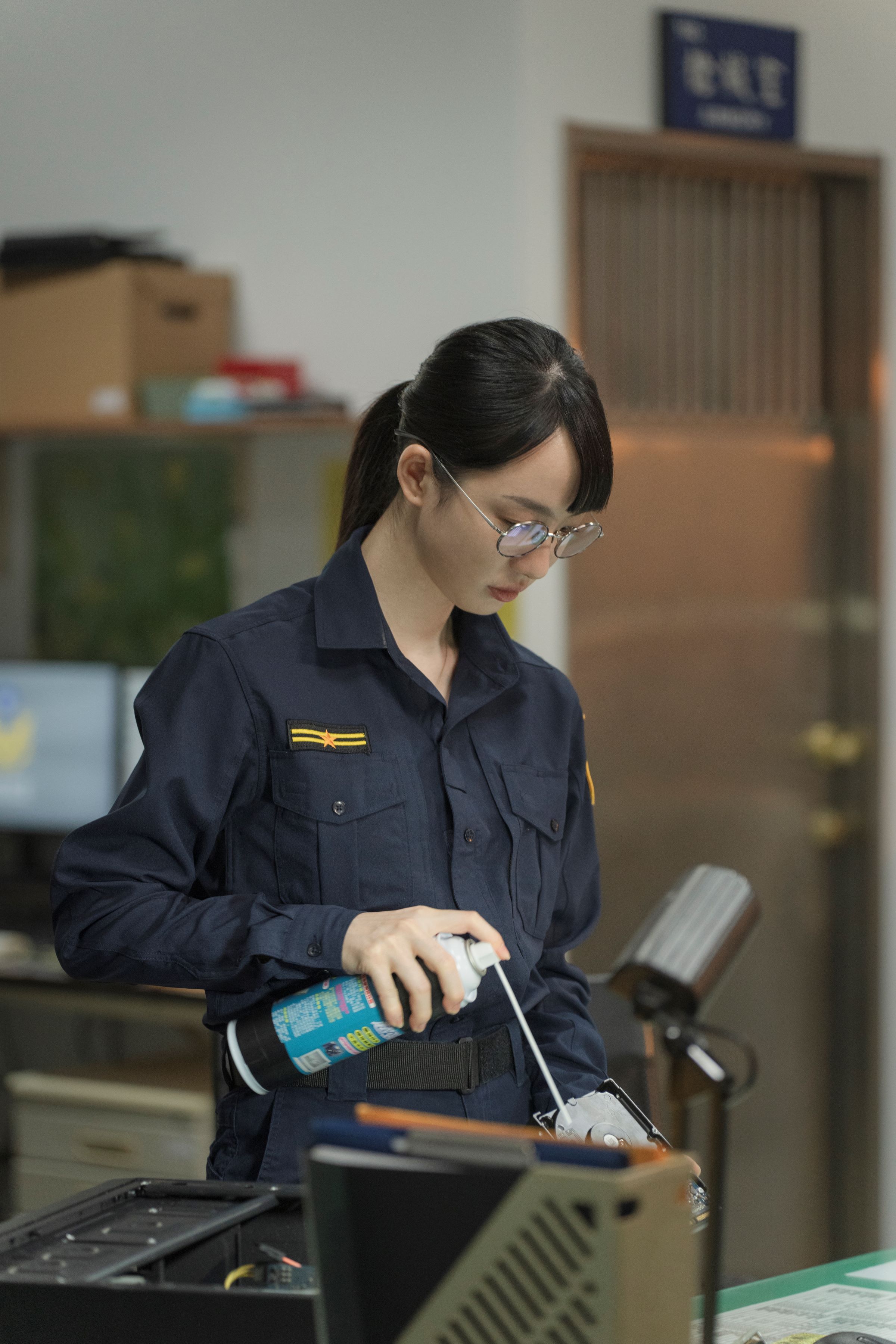 為了跟吳慷仁對戲,飾演愛約砲女警的劉主平私下偷偷練習很久,也做了不少功課。(双喜提供)