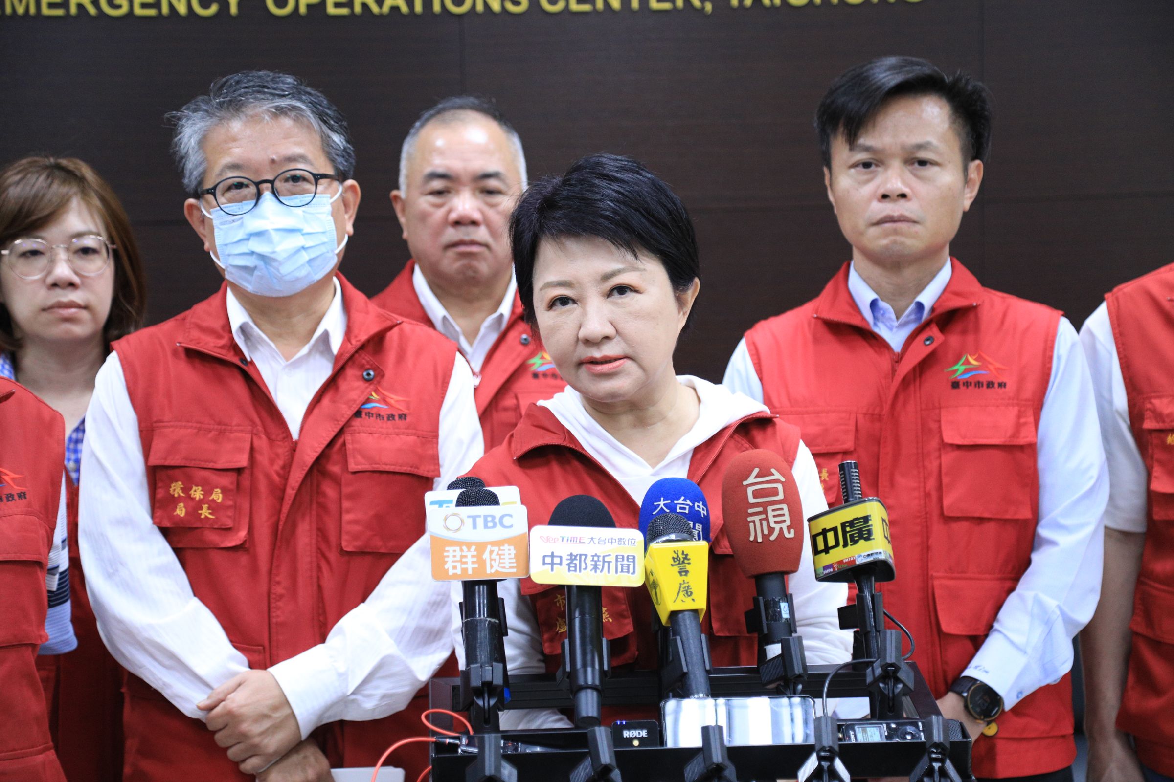 中火二期環評過關卻未承諾減汙,市長盧秀燕批環境部失職縱容放水。(中市府提供)