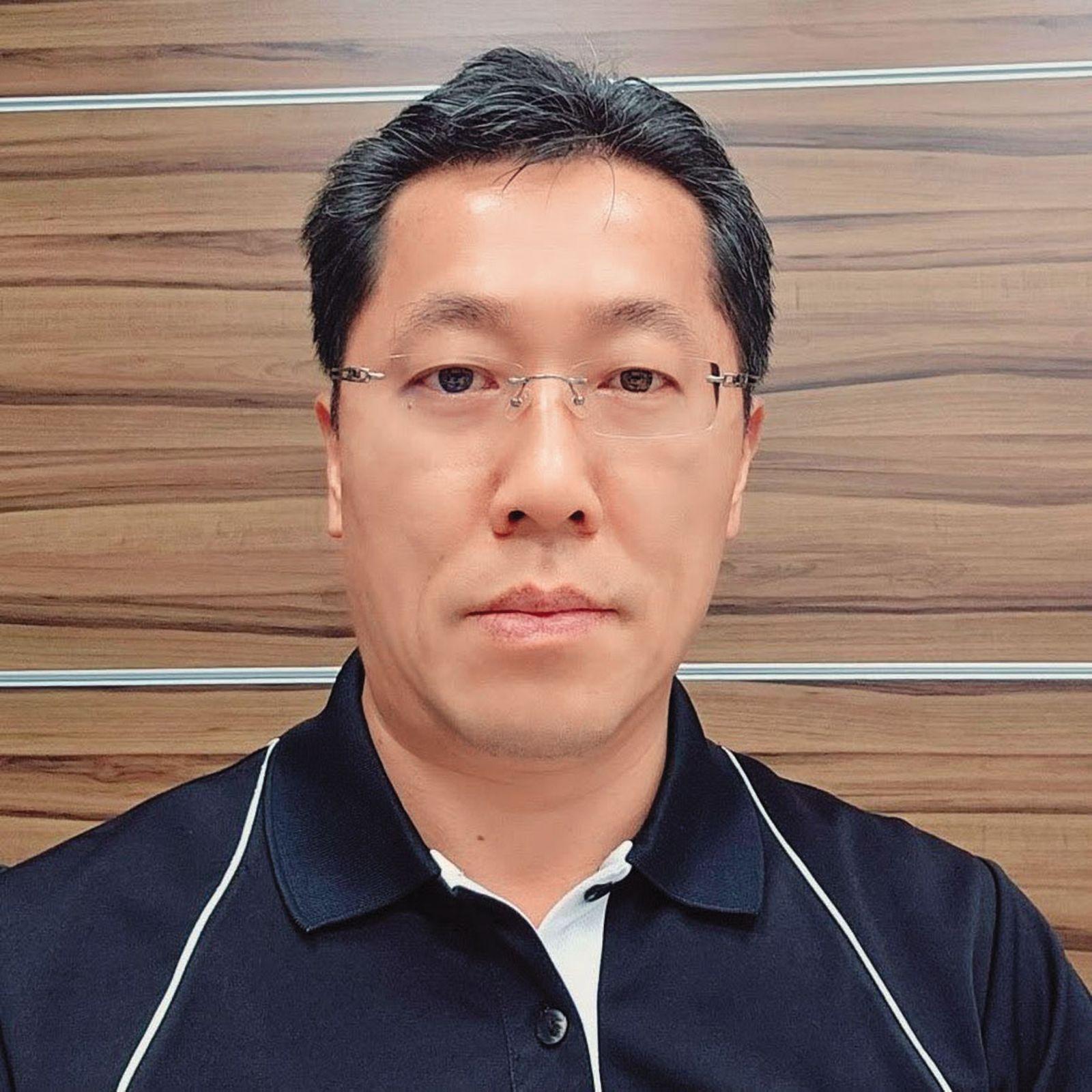 美超微台灣高階主管張瑞滄（圖）涉非法將美國人工智慧技術轉移至中國，今年3月遭美方起訴，目前行蹤不明。（翻攝Ｘ）