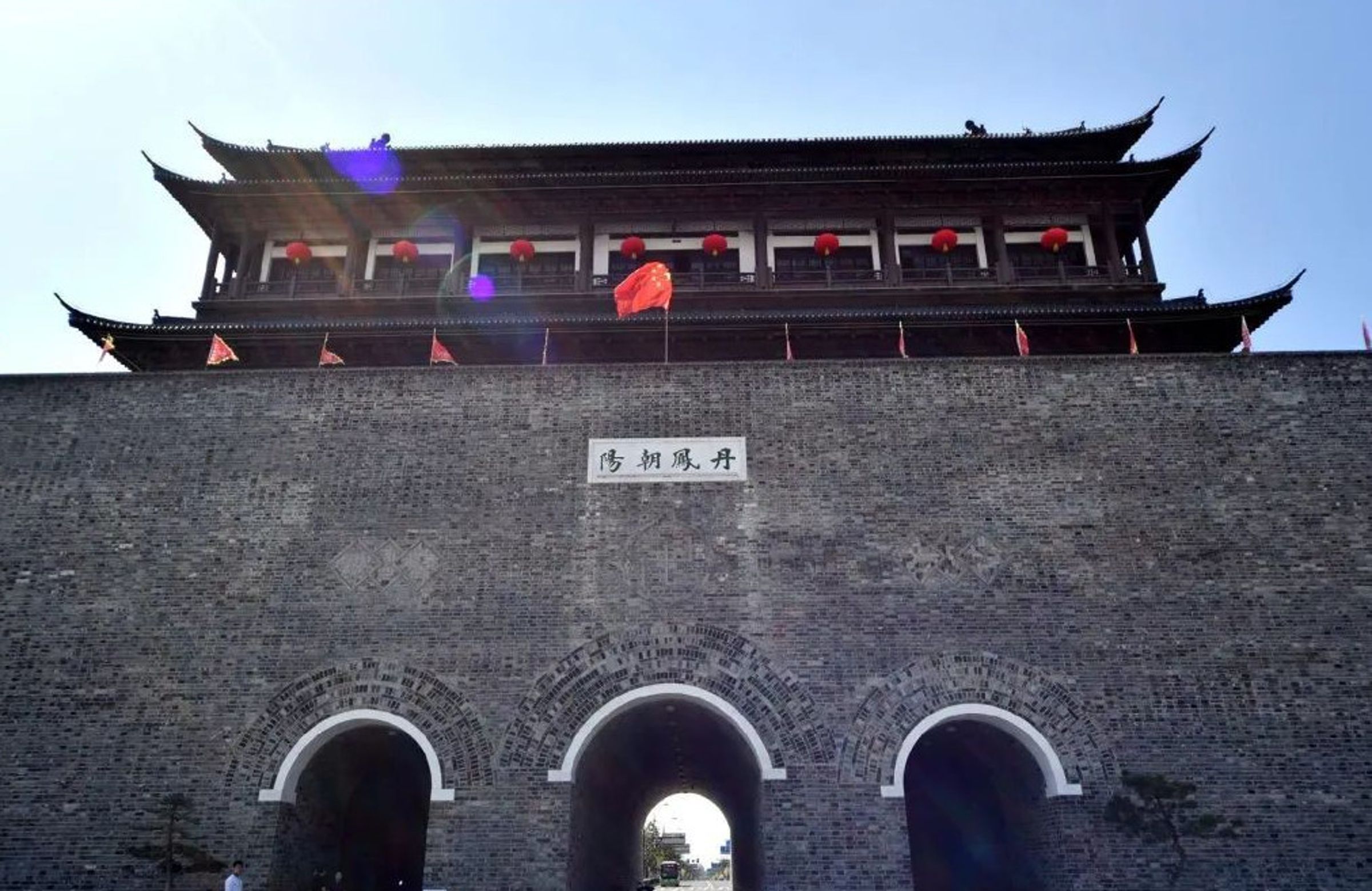 安徽鳳陽鼓樓封閉5個月維修,近期才重新開放參觀。(翻攝微博)