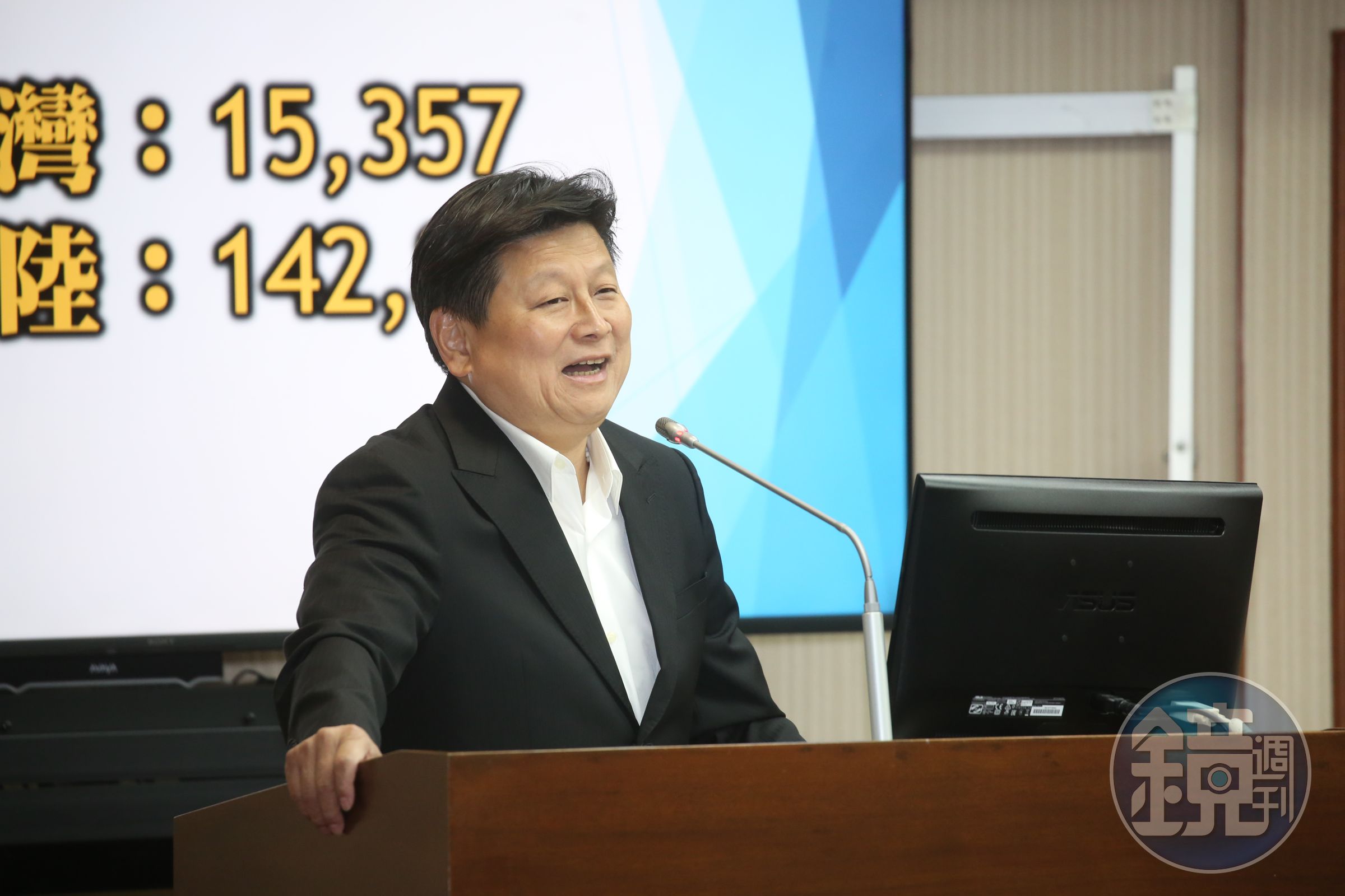 日前宣布有意角逐下屆立院龍頭的傅崐萁，今在臉書提出國會改革訴求。