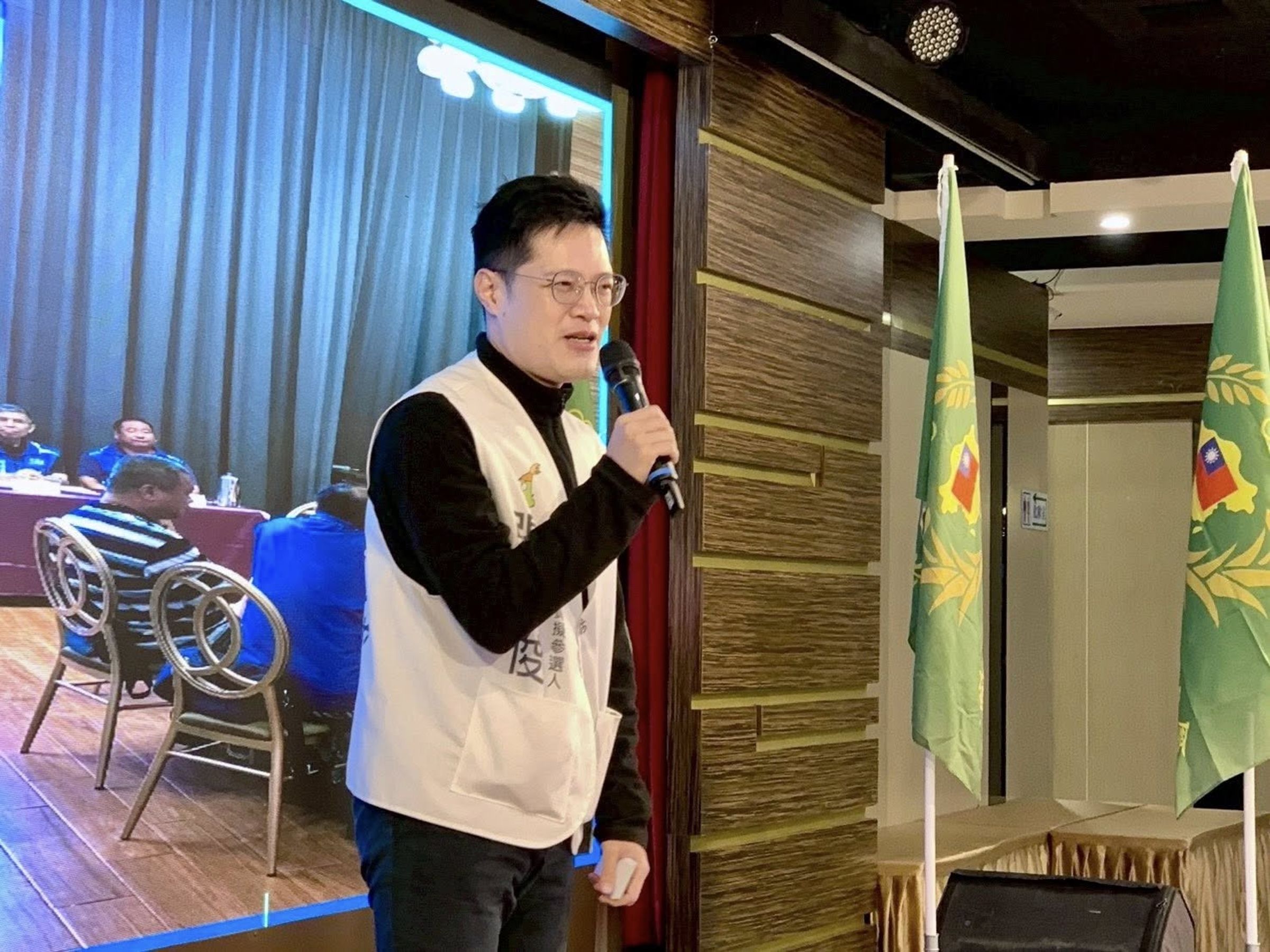 民眾黨前社發部主任張清俊宣布退出黨內中壢選區議員提名。(翻攝自張清俊 Jimmy 臉書)