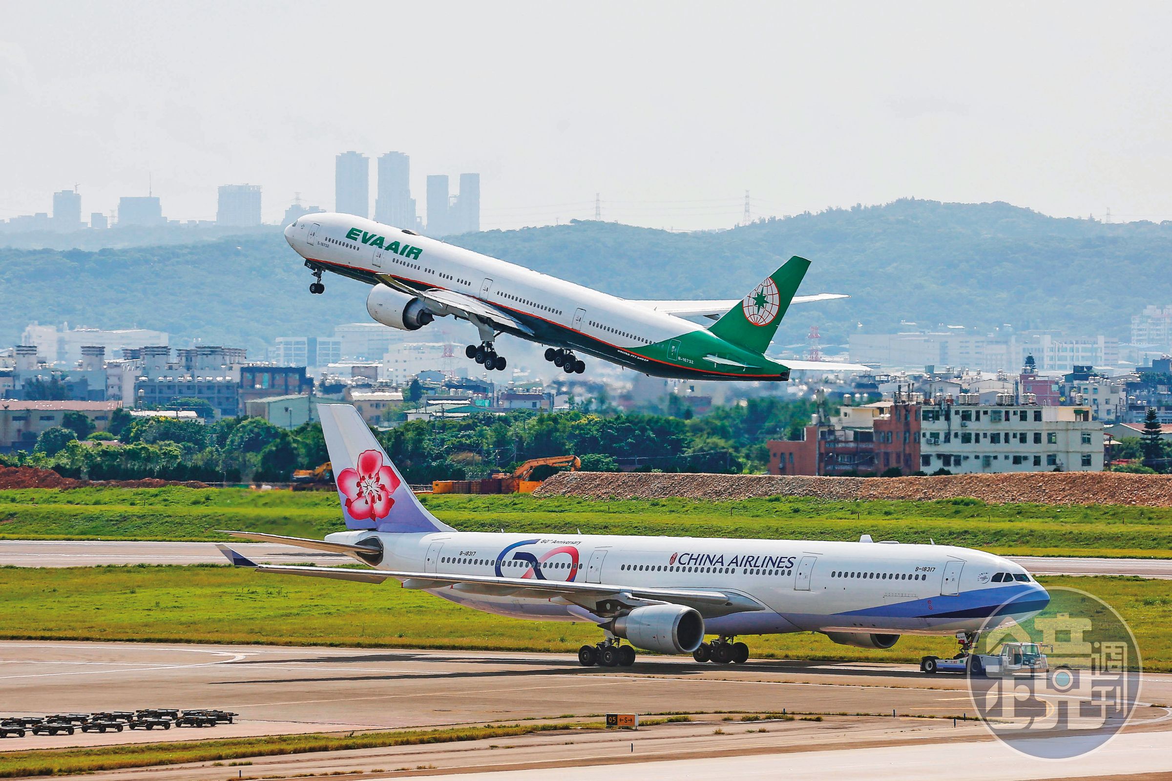 搶攻北美轉機客,華航7月復航西雅圖,開航已30年的長榮航空則增班迎戰。