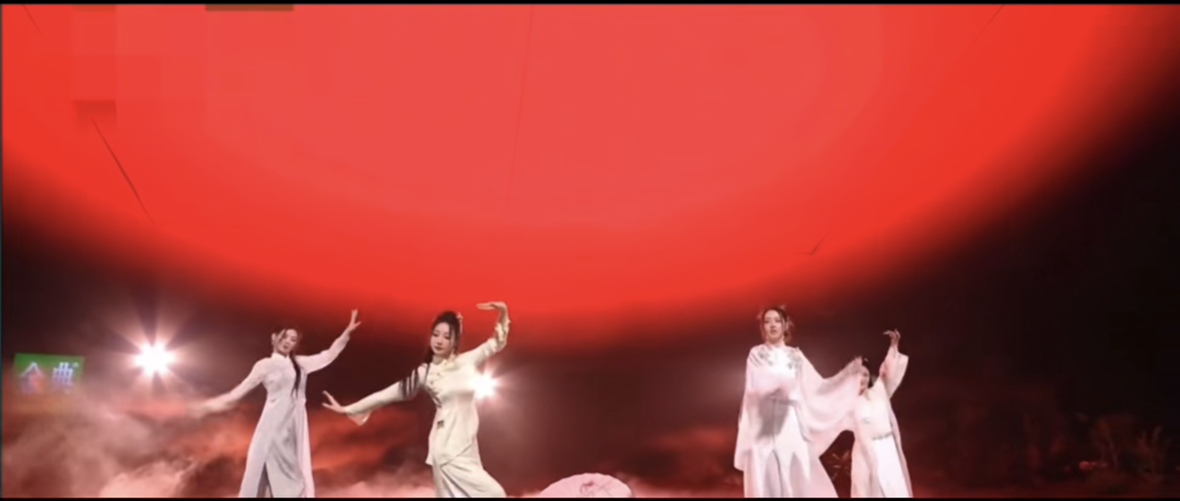 網友指出郭碧婷五公演出明顯忘記動作，最後排名竟還拿到第14名，引起部分網友眾怒。（微博圖片）