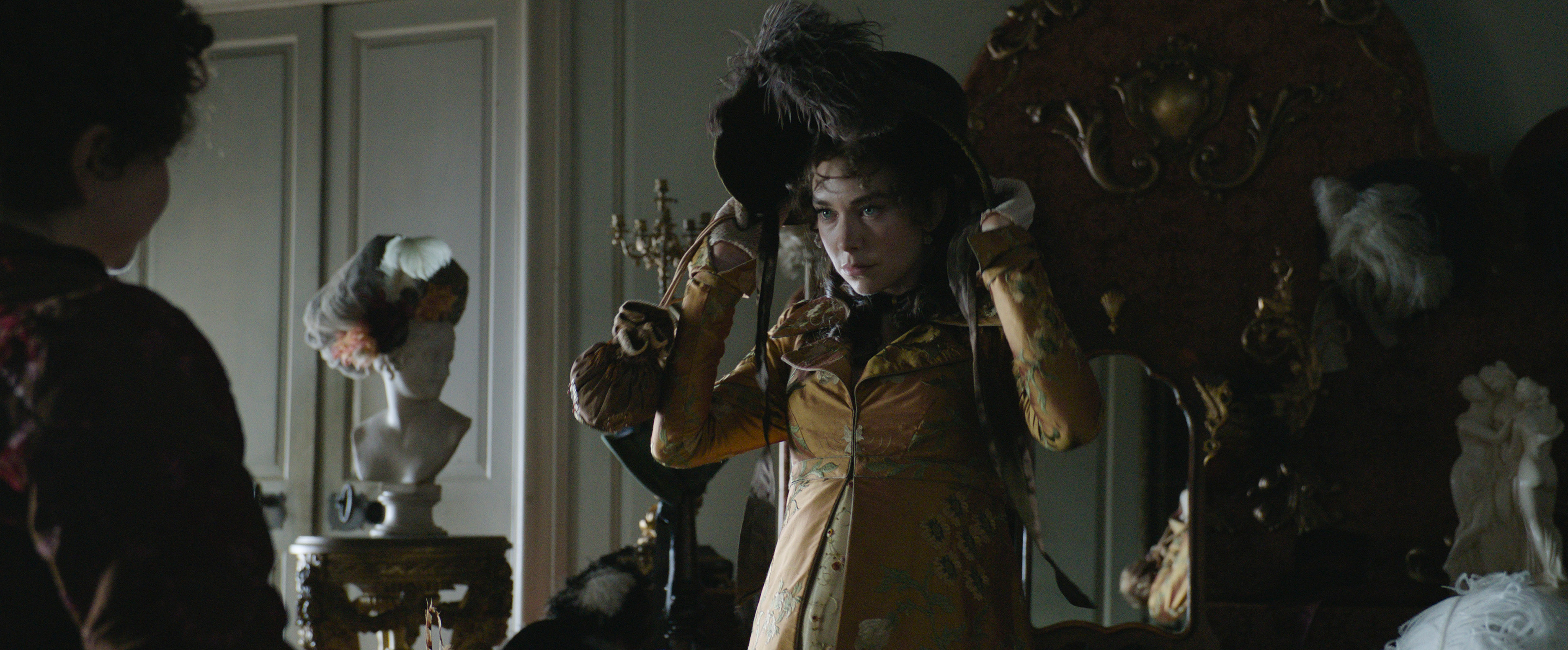 《拿破崙：導演版》新增未曾曝光過的48分鐘，聚焦於約瑟芬的起源故事。（Apple TV+提供）