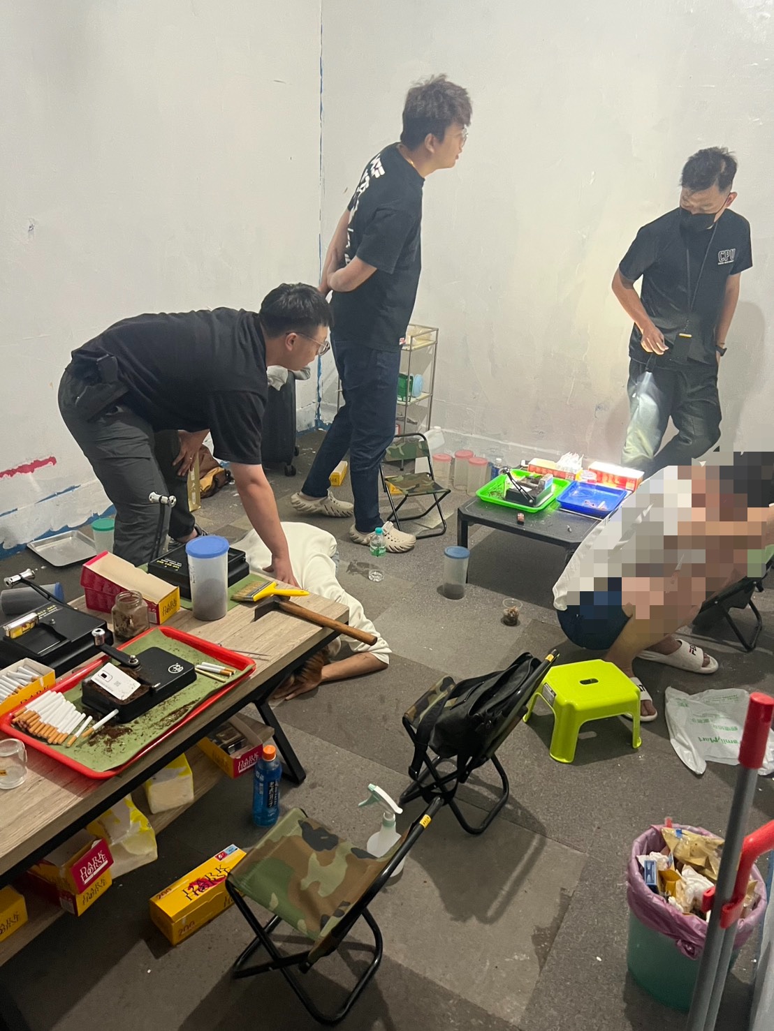 檢警查獲製菸工廠。（彰檢提供）