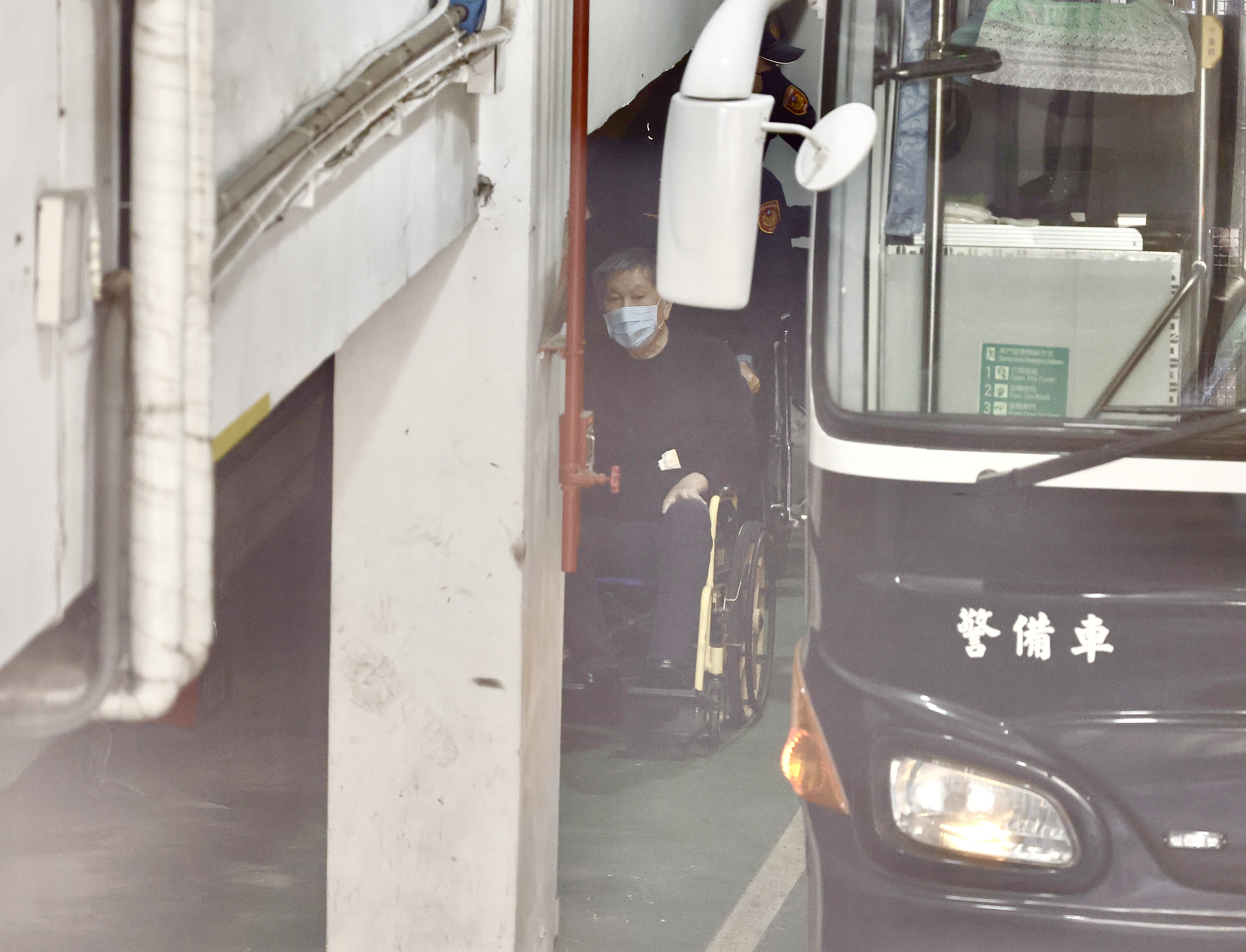 沈慶京於庭訊時聲稱「我完全沒罪」，並稱他與時任台北市長柯文哲沒講過任何對價。