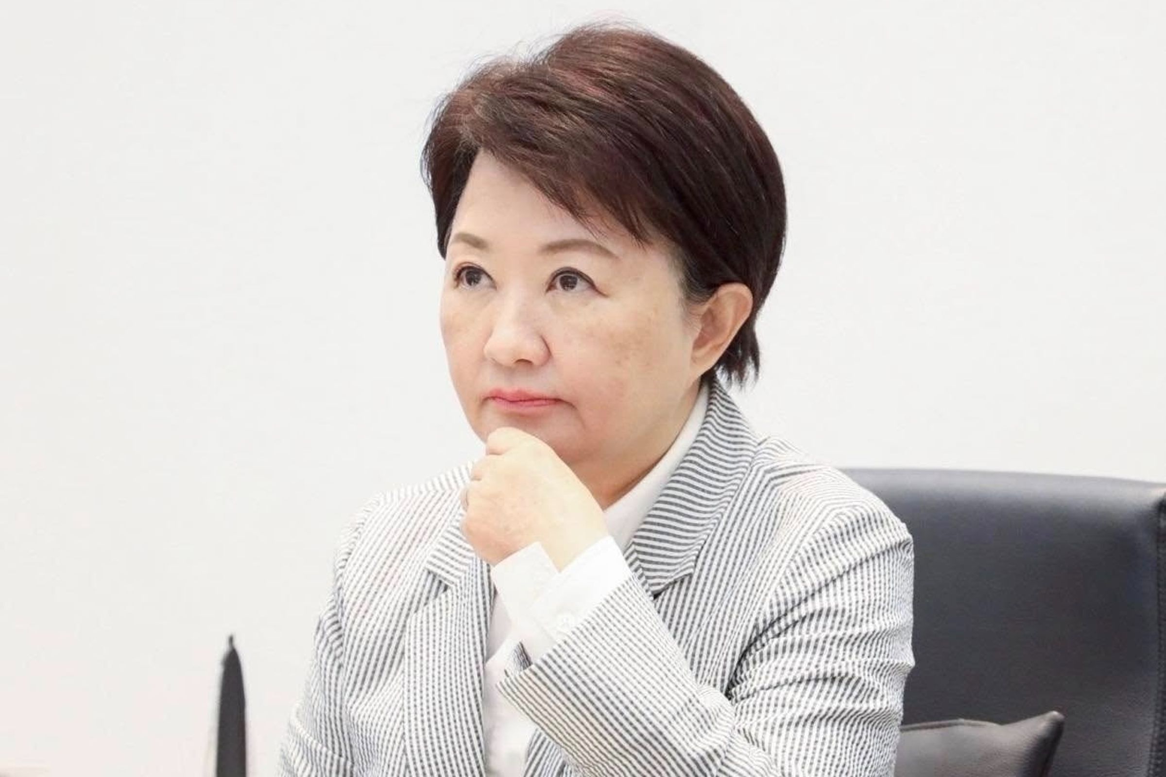 江肇國批評,若疫情蔓延全國「盧秀燕市長難辭其咎」。(翻攝自盧秀燕臉書)