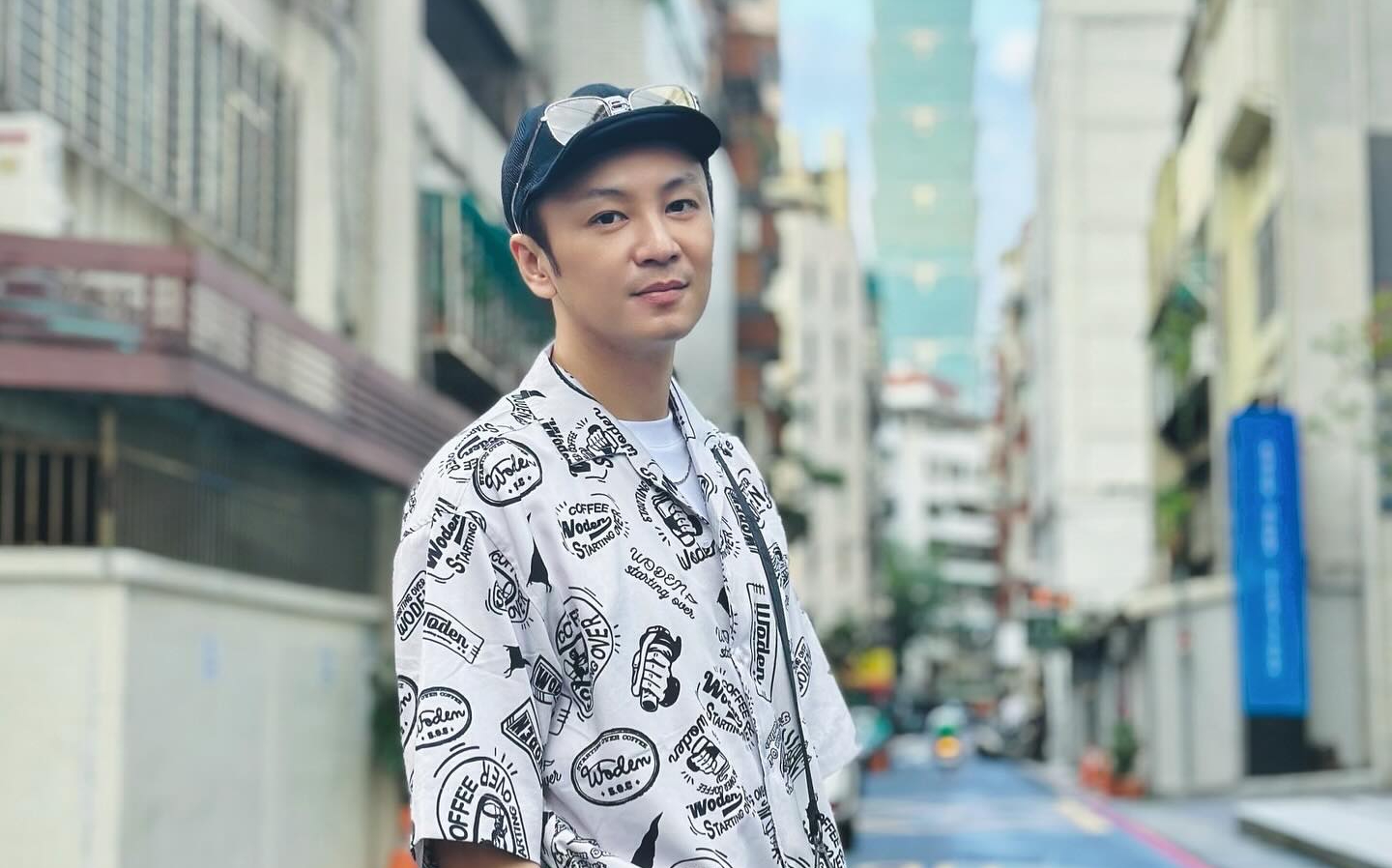 書偉曾以「地中海型貧血」取得免役資格，昨（21日）到案說明承認逃兵。（翻攝書偉INS）