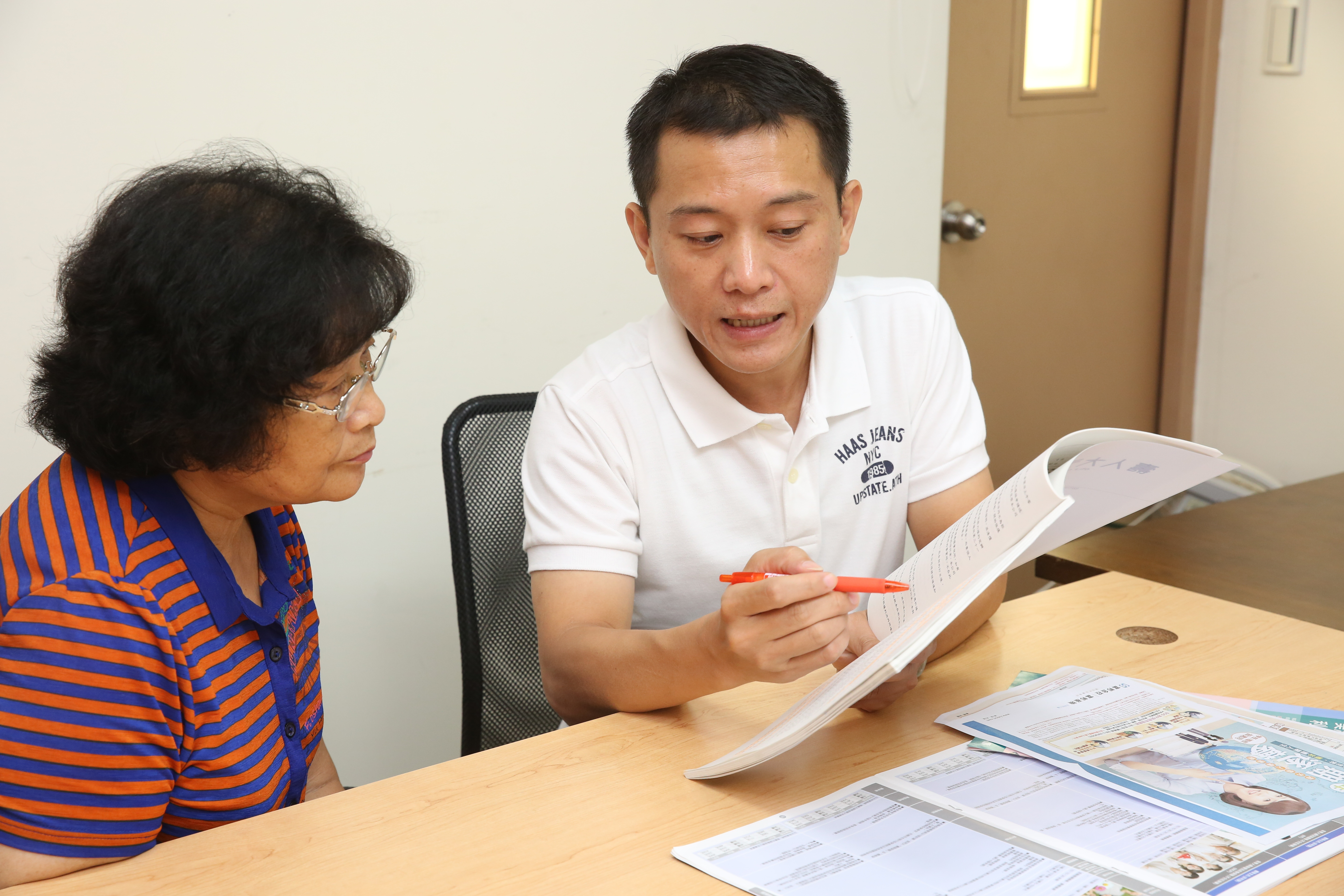 民眾要特別留意,投資型保單並不能保證獲利。(圖為本刊資料照)