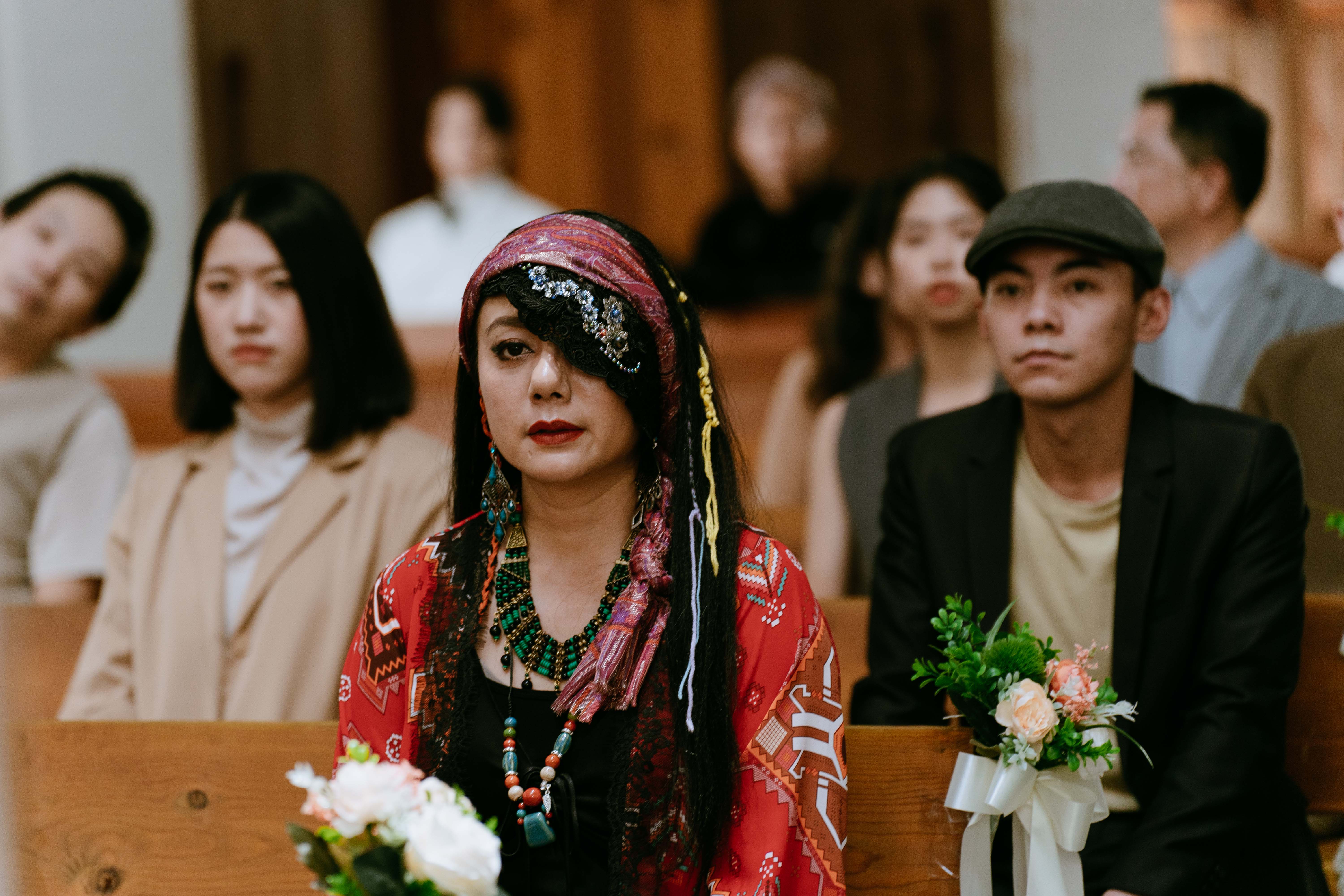 《Q18量子預言》高慧君頂「吉普賽風」神祕裝扮，特別演出塔羅算命師「巧巧仙子」。（禾創意提供）