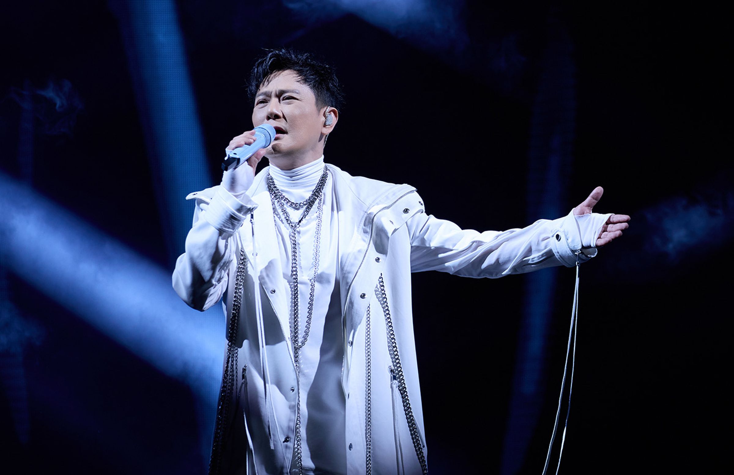 張信哲6月29日將唱進可容納10萬人的鳥巢。(潮水音樂提供)