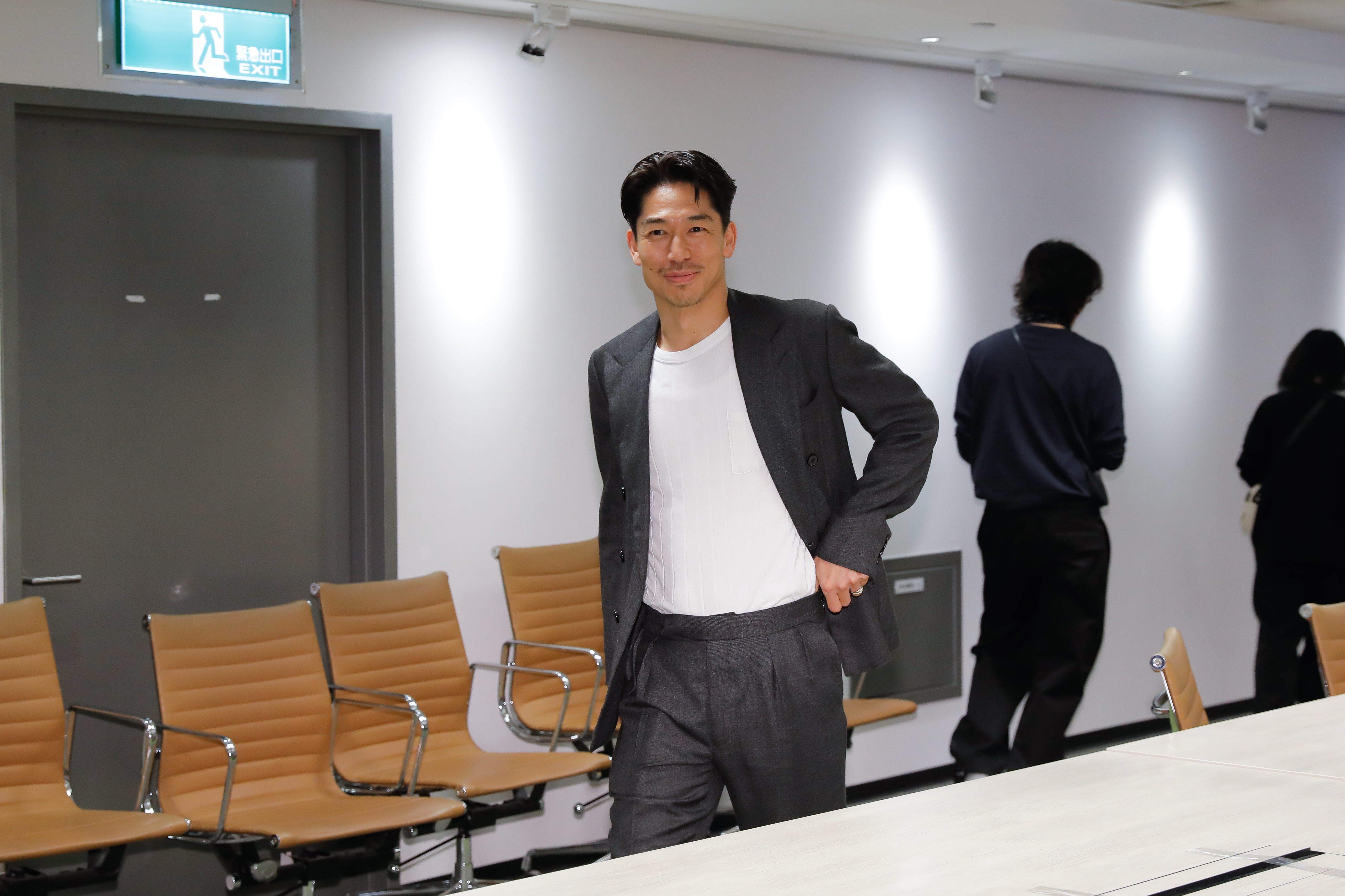 AKIRA突然現身八木勇征聯訪現場,讓大家嚇一跳。