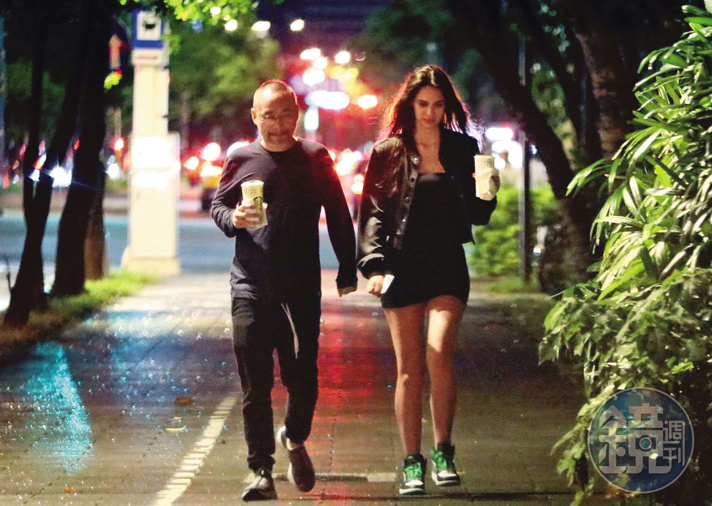 黃立成(左)去年和小31歲嫩模Lina(右)約會後一同返家,但後來也是無疾而終。