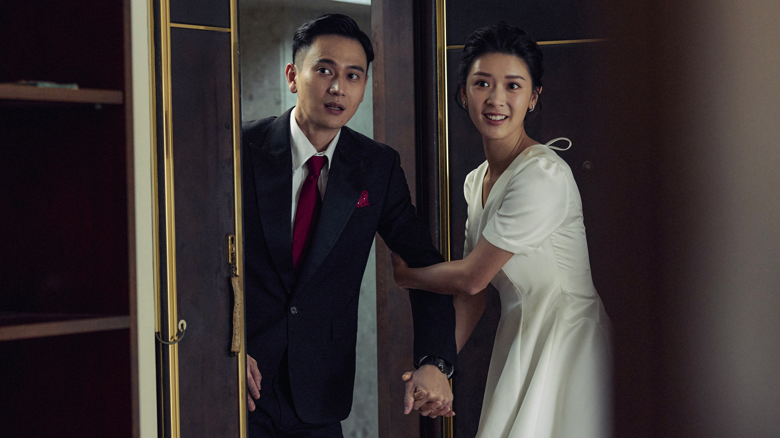 許多港星都點名想跟劉冠廷合作，上次他搭檔天后鄭秀文，這次則與去年的香港金像獎影后余香凝合演一對夫妻。（水花電影提供）