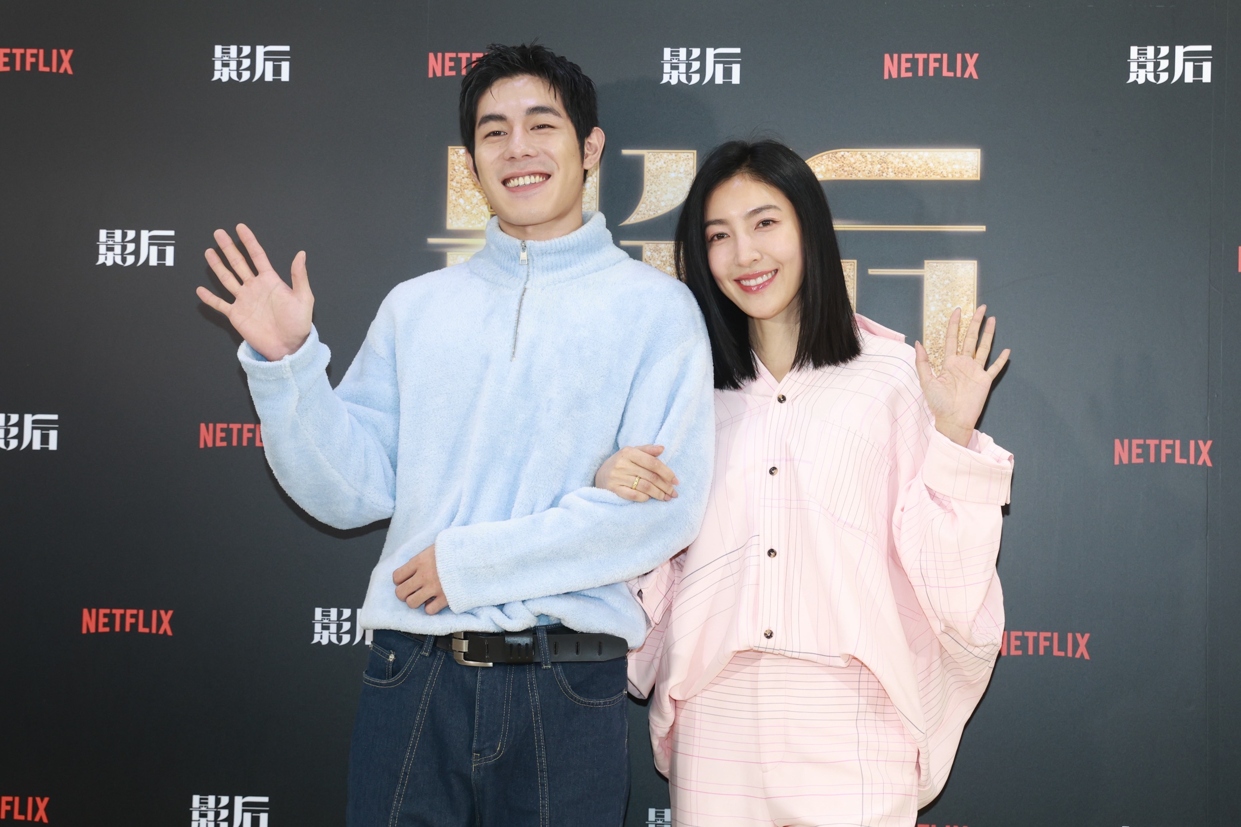 詹懷雲（左）不善言辭，楊謹華（右）仗義來幫忙。