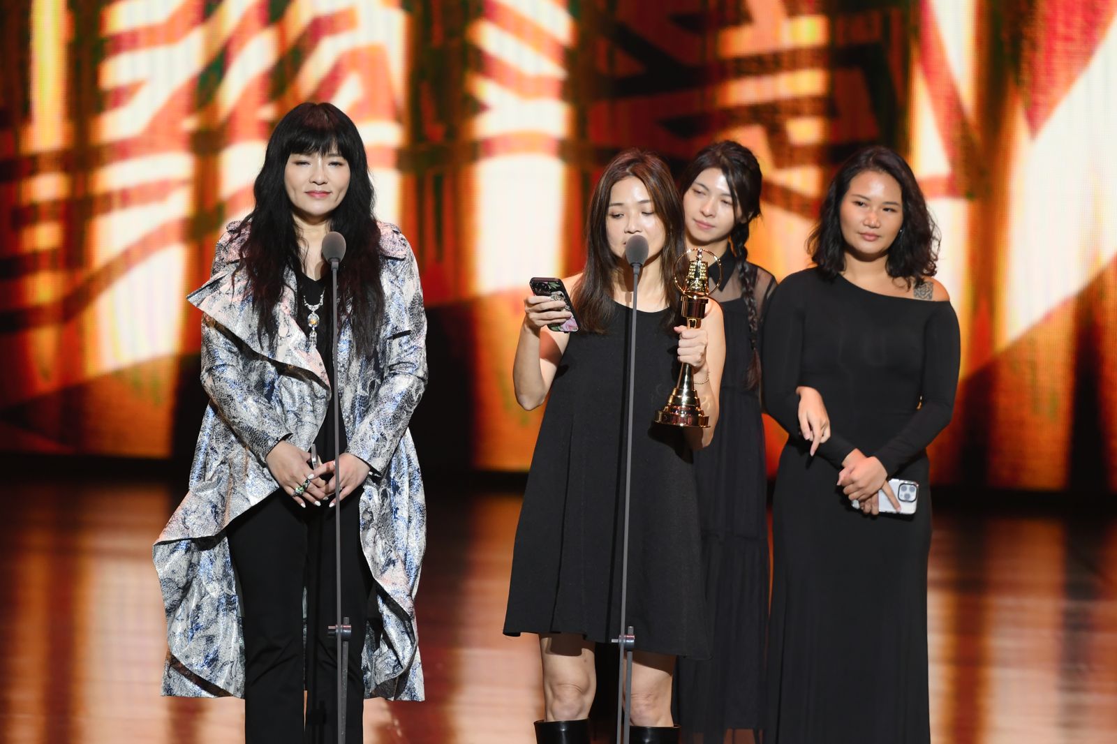 原來是土星回歸造成的啊唐綺陽擊敗博恩拿廣播金鐘獎- 鏡週刊Mirror Media