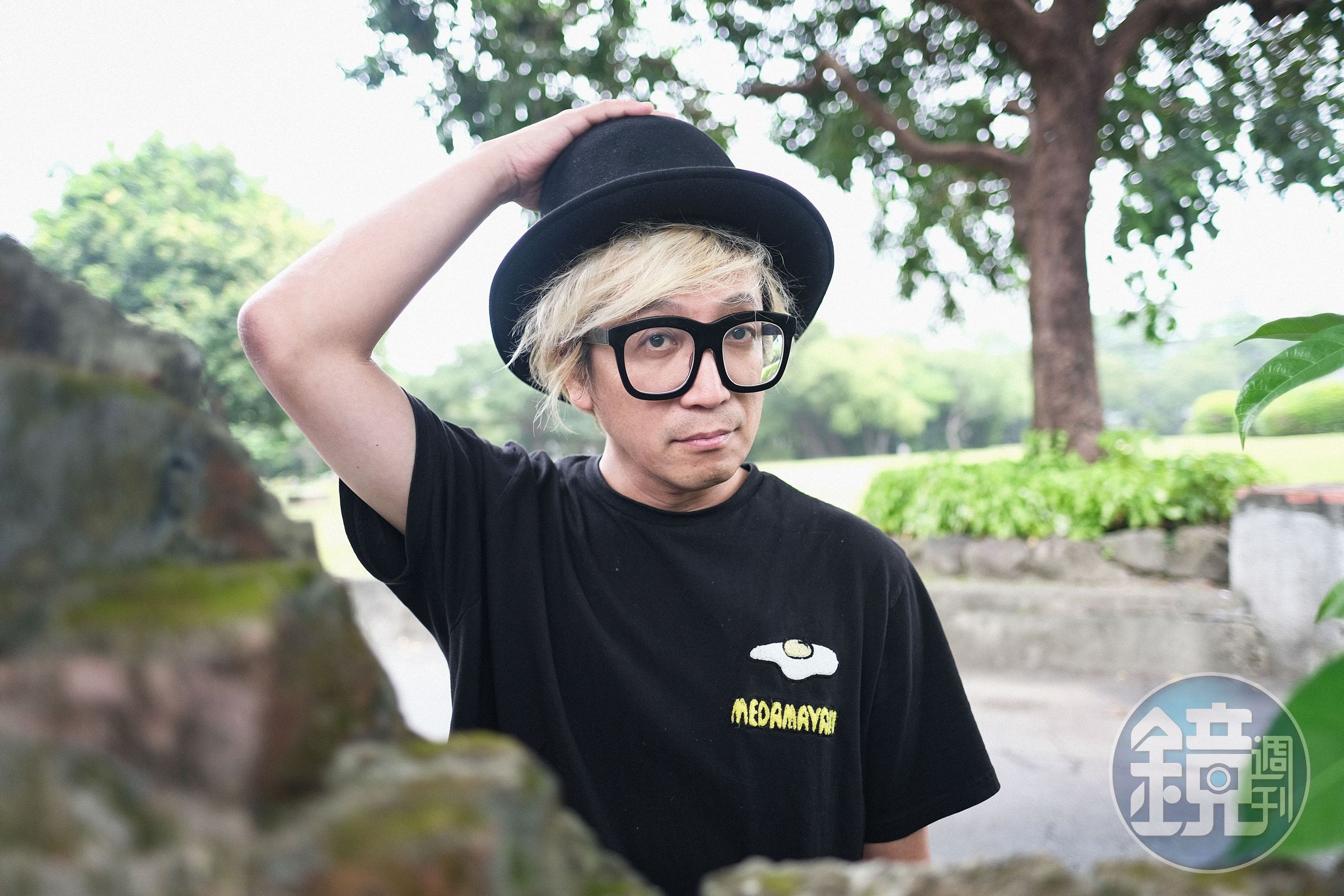 千原徹也入行20多年第一次拍電影導演，拋棄過往日片常見的製作委員會形式，自己籌資完成拍攝。