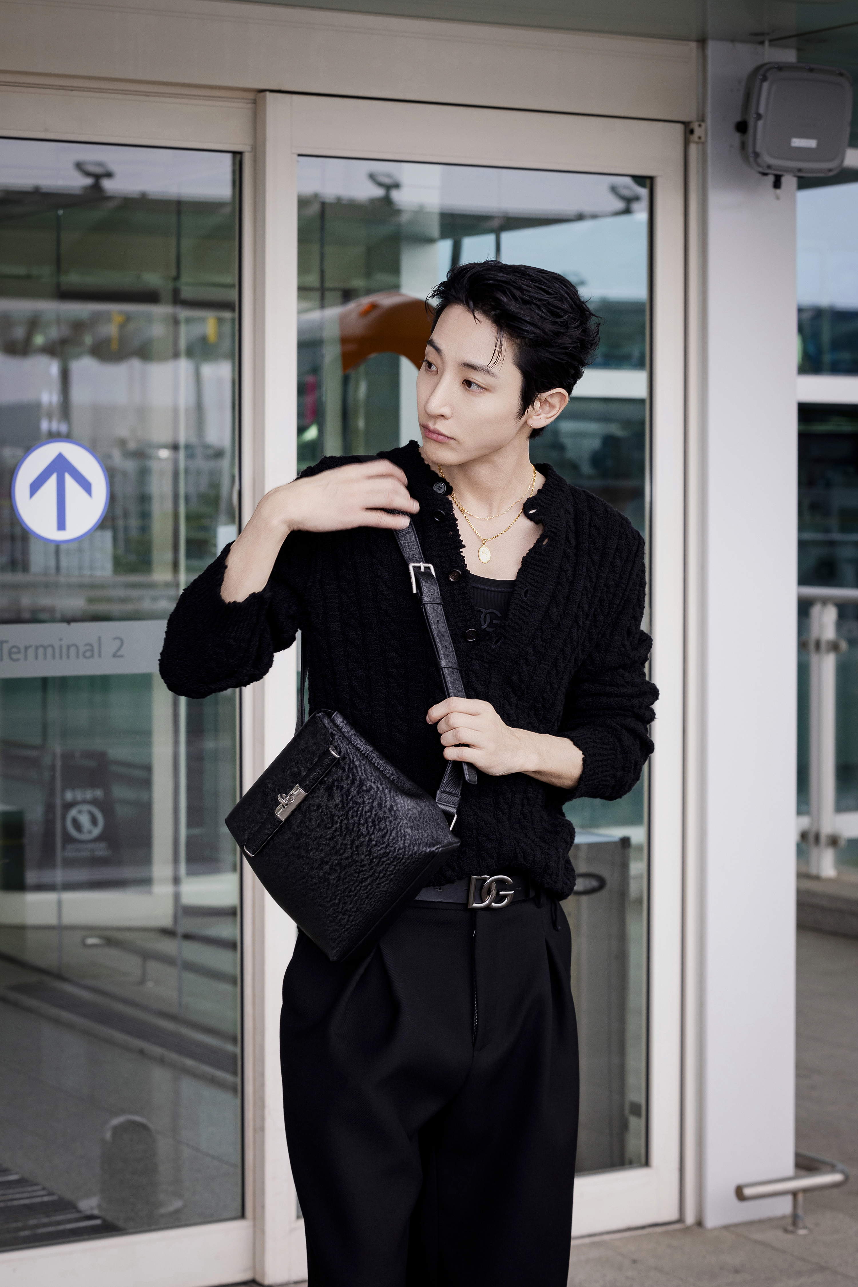 李洙赫這一身服裝尚未上市，可惜了只能讓粉絲哀嘆。（Dolce&Gabbana提供）