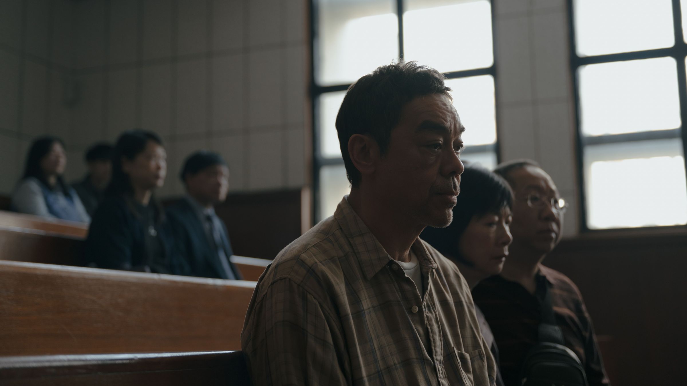 劉青雲以第17次提名成為香港電影金像獎史上被提名最多的男演員,他這次憑飾演妻女慘遭思覺失調兒子殺死的悲傷爸爸角色角逐影帝。(甲上提供)
