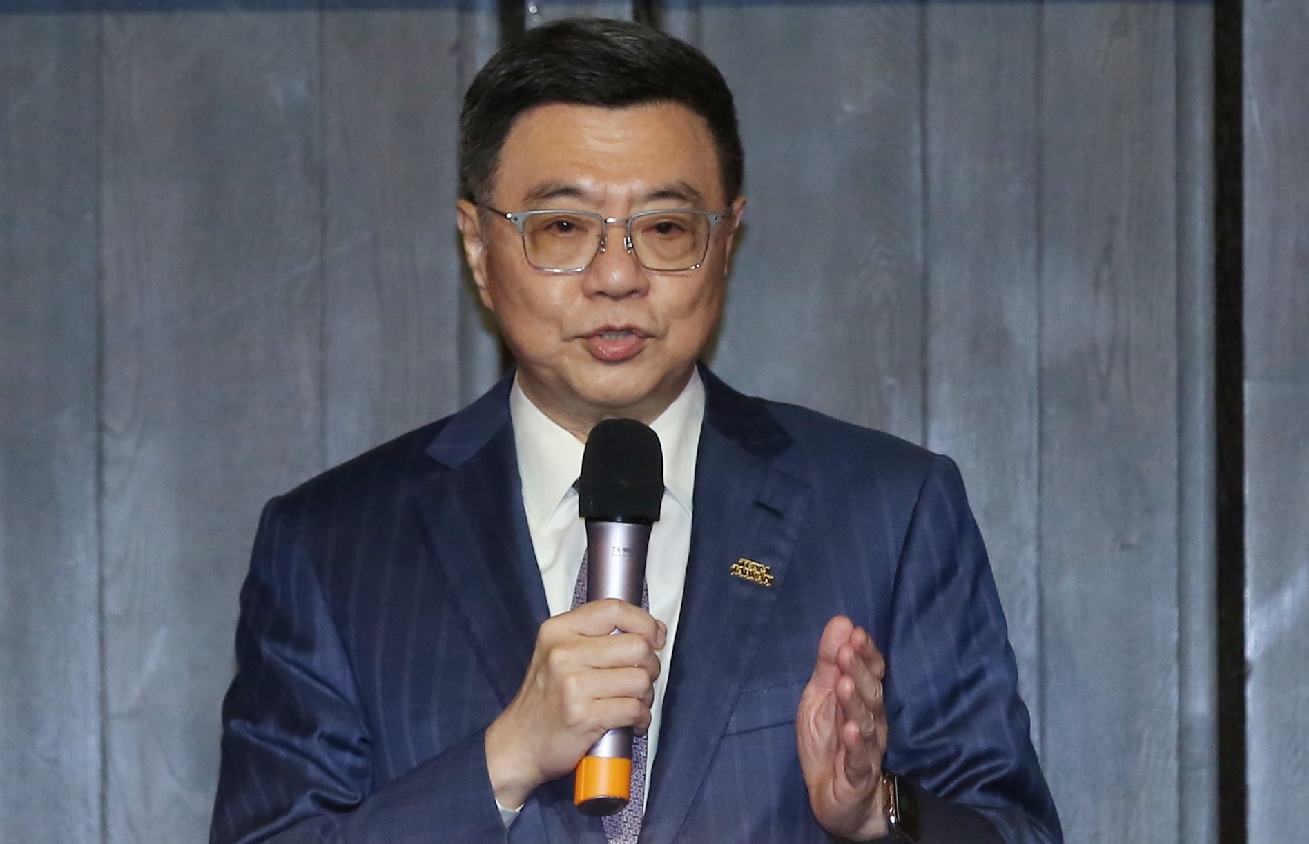 勞動部公務員輕生事件引起社會關注，行政院長卓榮泰與總統賴清德上週為此事件接連致歉，並強調「霸凌零容忍」。（本刊資料照）