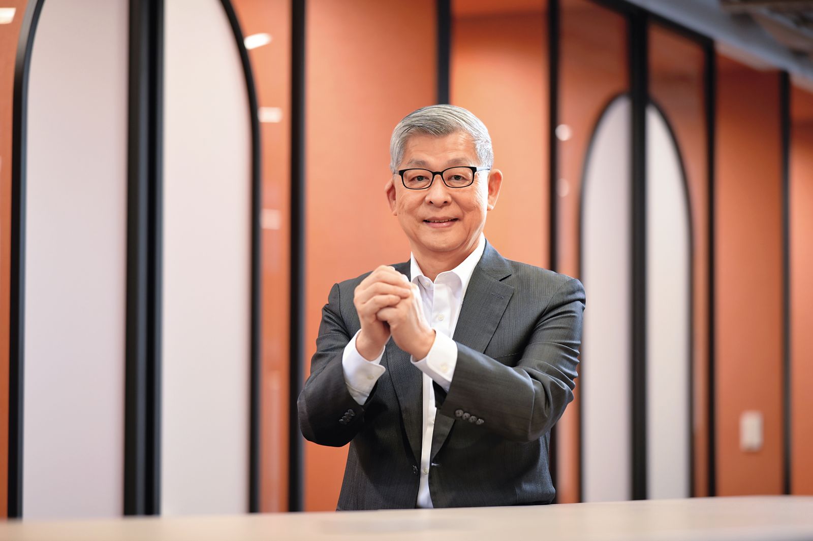 盼起拋磚引玉之效 金控龍頭董座蔡宏圖個人捐千萬助花蓮災情
