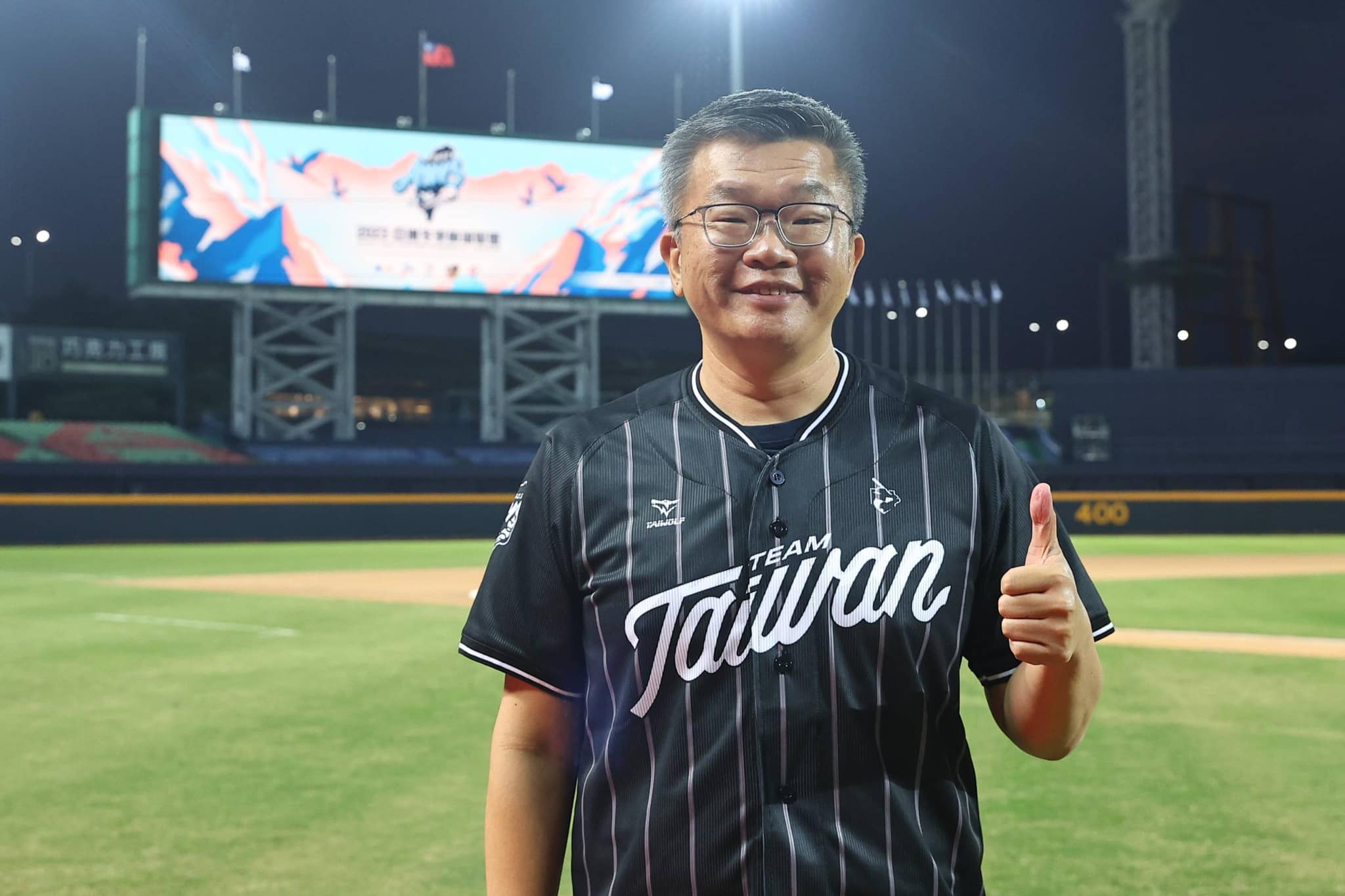 蔡其昌點頭留任中職會長。（翻攝自蔡其昌臉書）