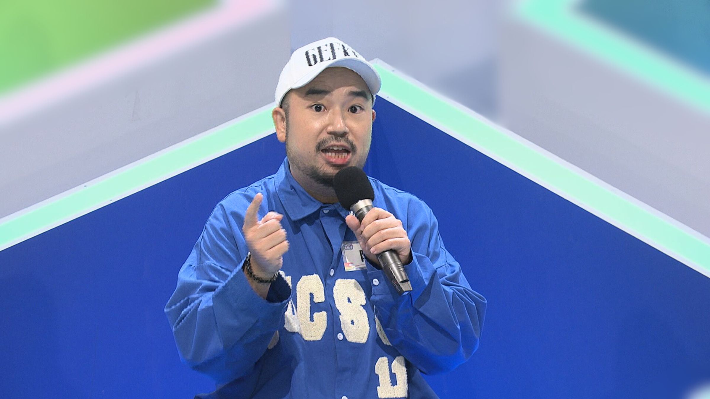 阿達錄影分享網路詐騙經驗。(公視提供)