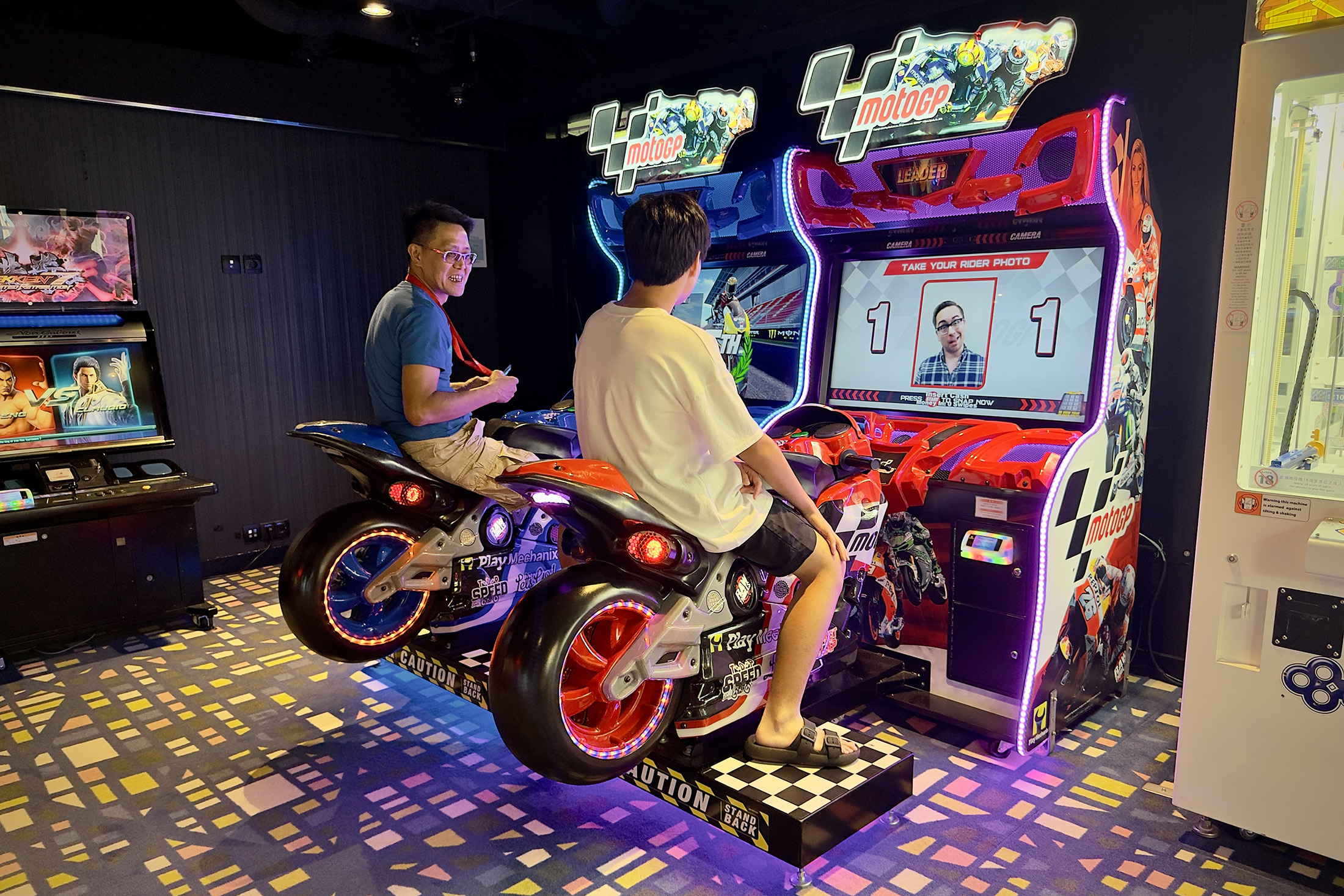 名勝世界壹號的電子遊樂場有各式各樣遊戲機台,還能大玩VR電玩。