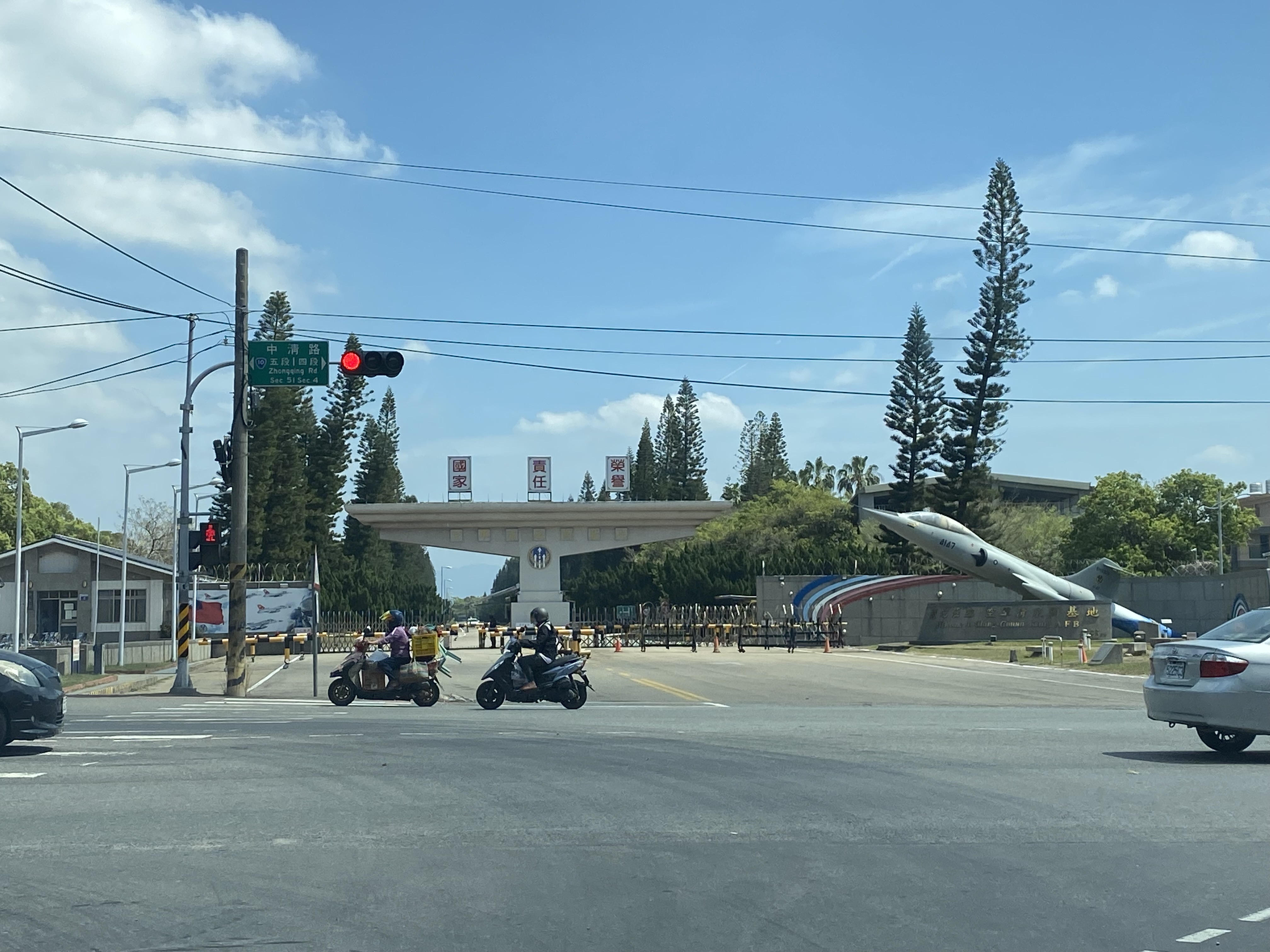 空軍清泉崗基地外觀。（本刊資料照）