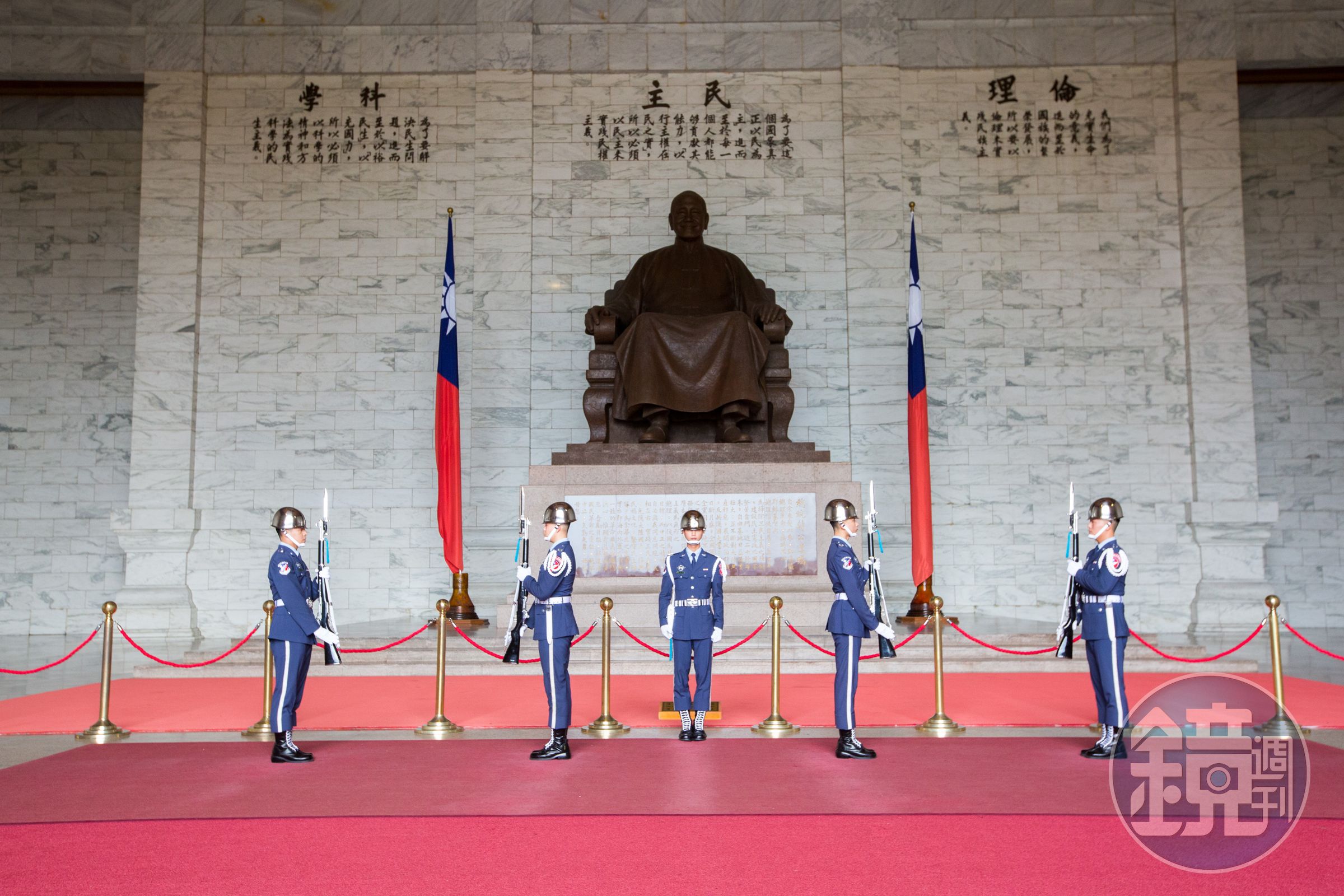 國軍儀隊將於7月15日起移出中正紀念堂銅像大廳。（本刊資料照）
