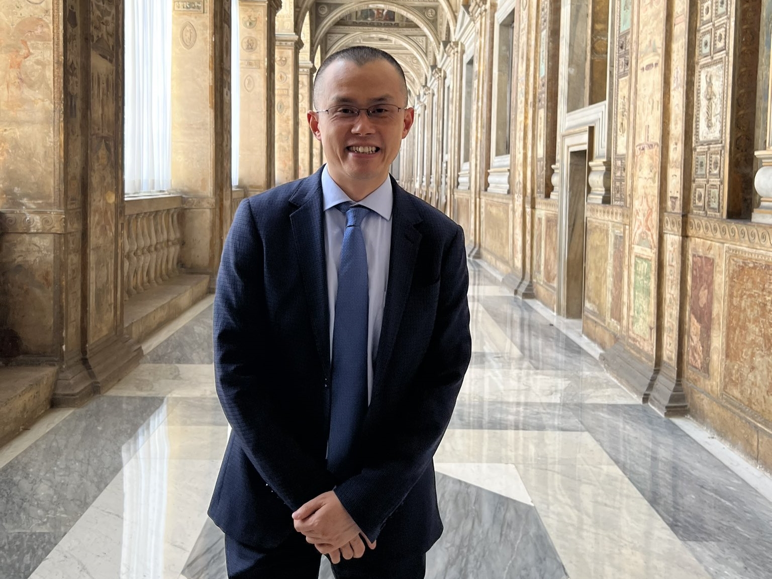 加密貨幣交易所「幣安」創辦人趙長鵬，近日在美承認洗錢罪名，辭去執行長職務。（翻攝自@cz_binance X）