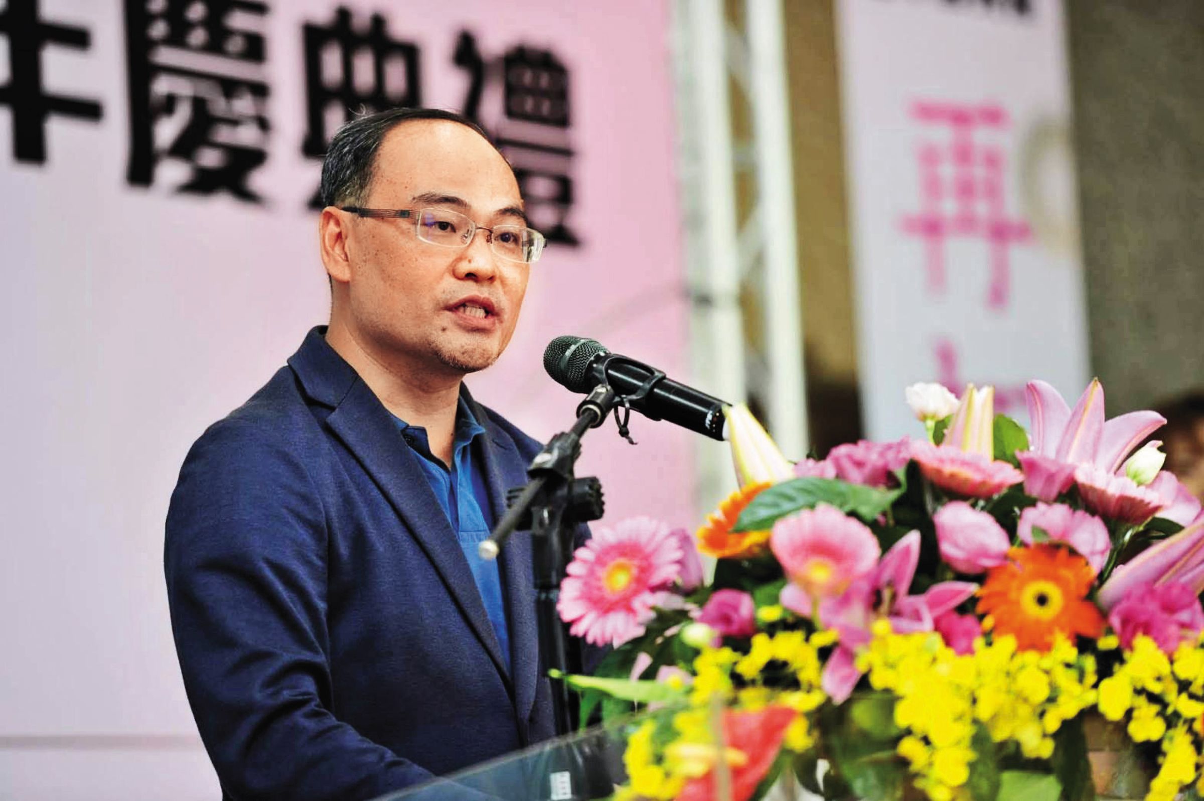投入校長改選的高雄餐旅大學副校長李一民，遭爆「餐旅博士」頭銜涉造假，猶如駐英國副代表江雅綺學歷案翻版。（翻攝高雄餐旅大學官網）