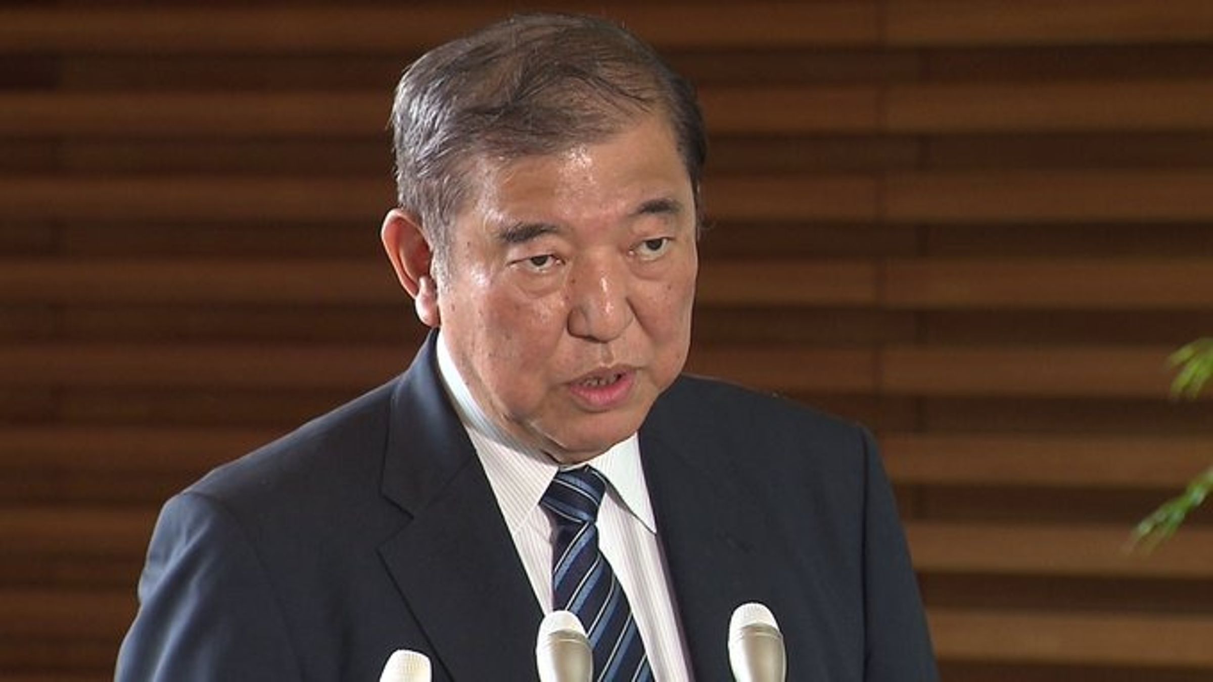 日本執政黨眾院選舉慘敗,首相石破茂「不會下台」!女性當選史上最多。(翻自石破茂X平台)