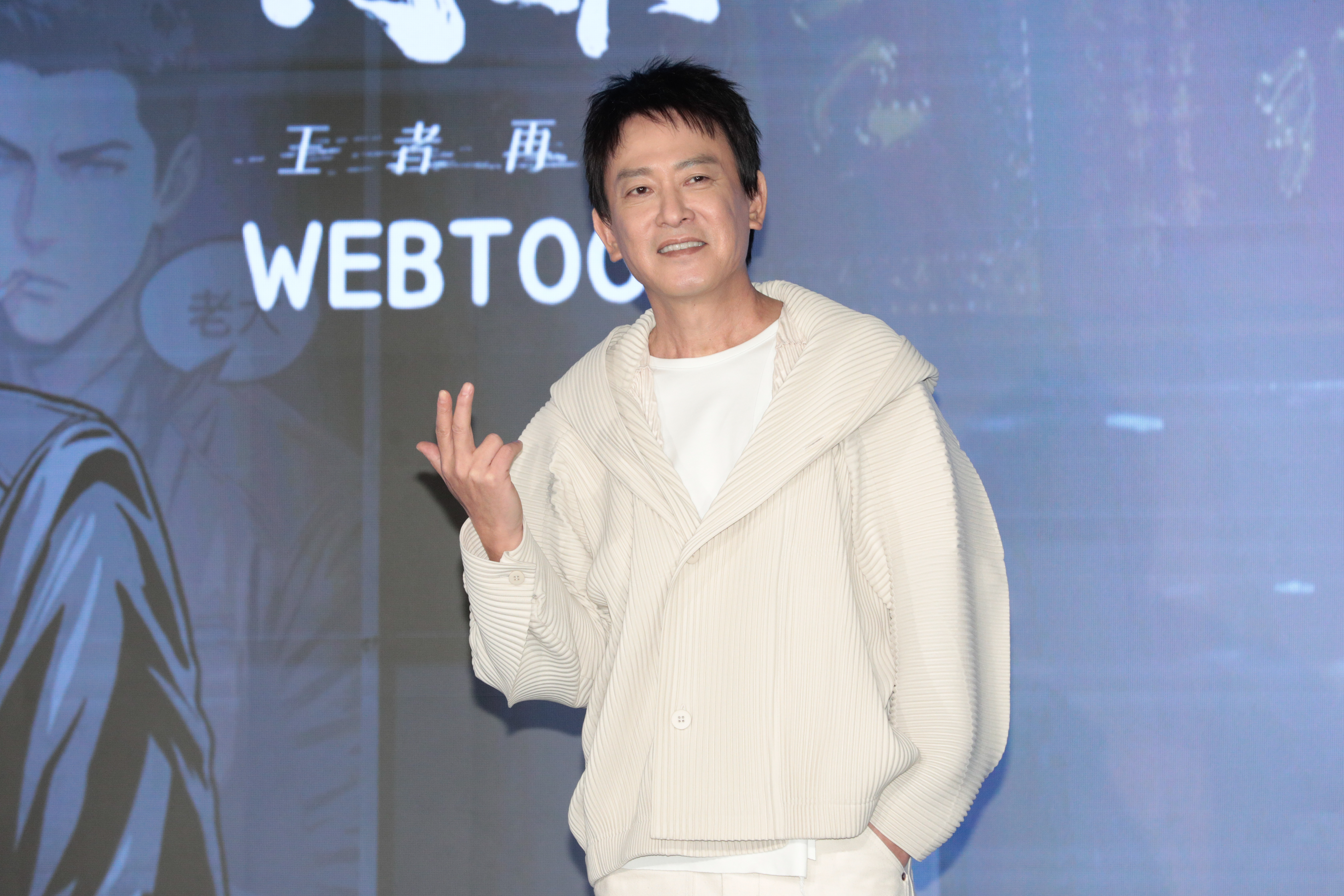 王識賢黑道大哥角色深入人心，新片《網紅老爸》反轉形象演暖心慈父，其實現實也是「女兒奴」。